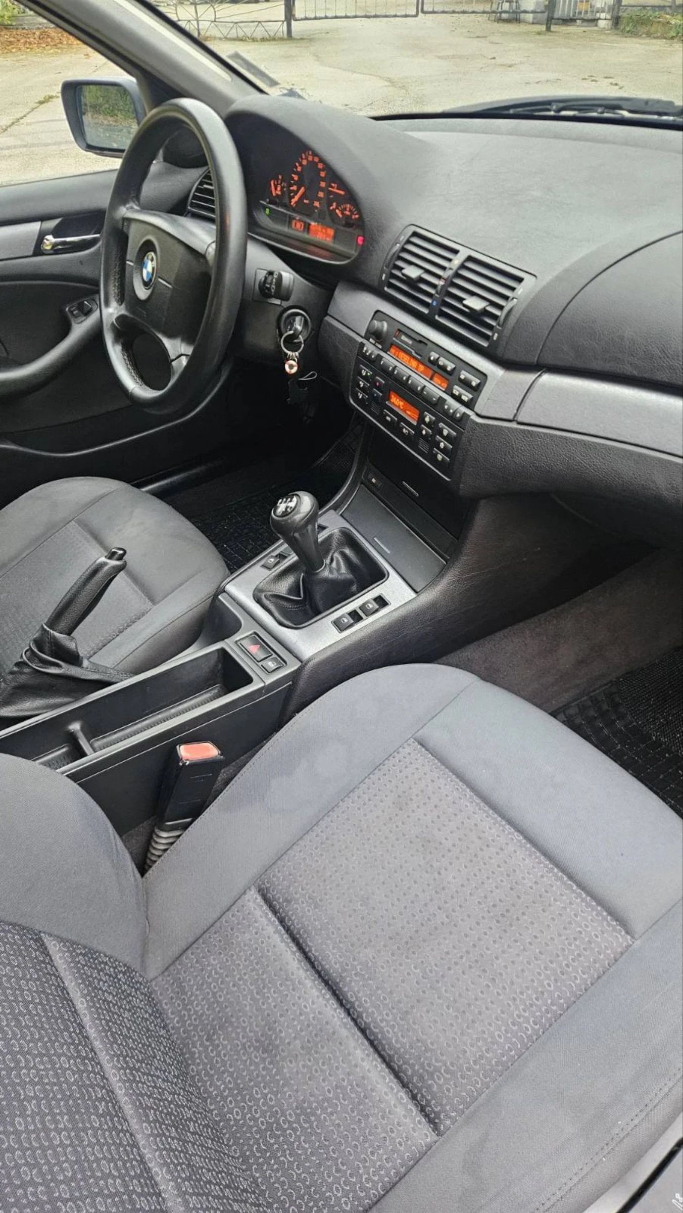BMW 320 2.0d    face | Mobile.bg � ����������� 7