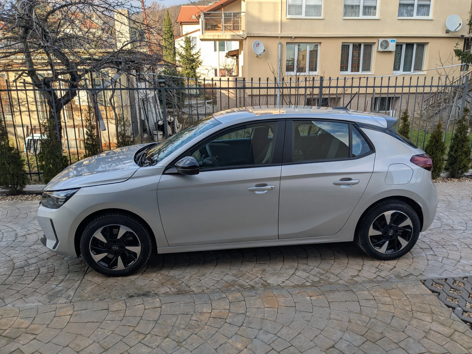 Opel Corsa e - изображение 2