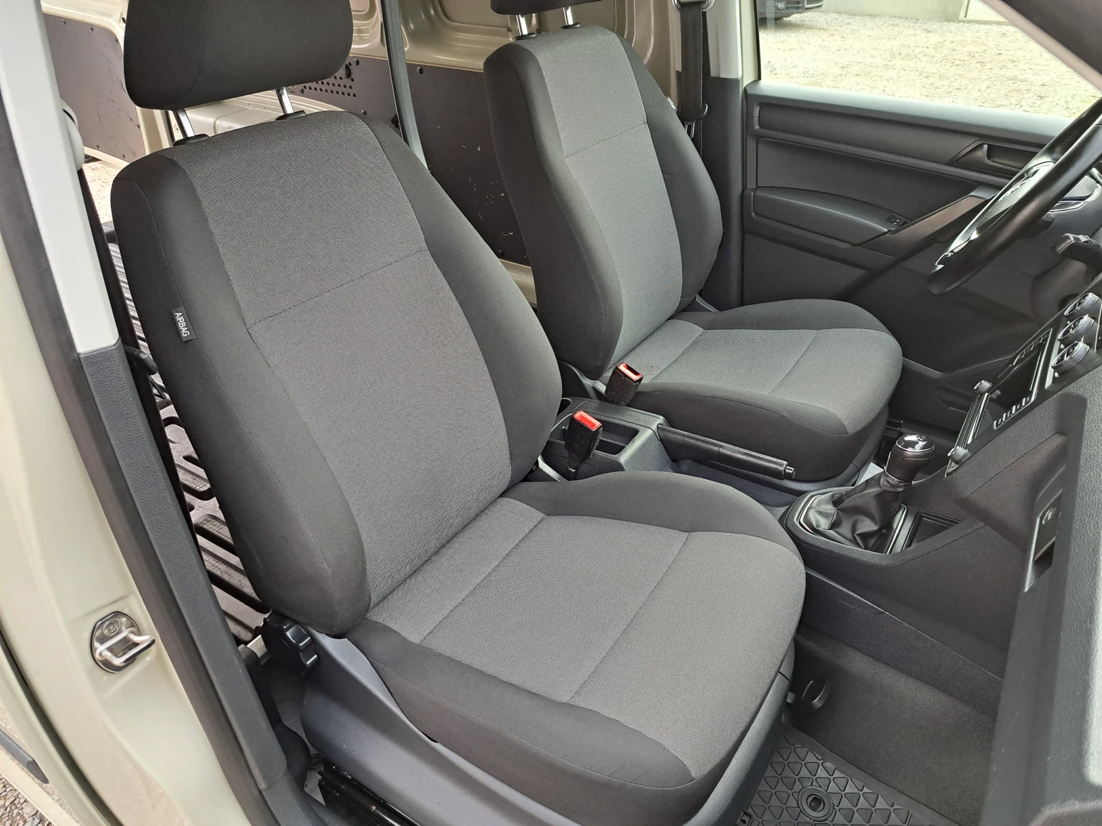 VW Caddy 2.0TDI* 140PS* �����* NAVI* ��������* ������* 6�� | Mobile.bg � ����������� 8