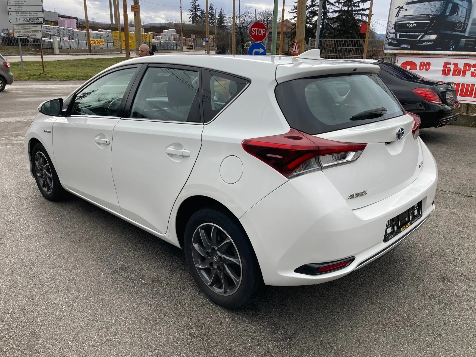 Toyota Auris 1.8 Hibrid Avtomatik 99ks 136000 km Originalni | Mobile.bg � ����������� 4