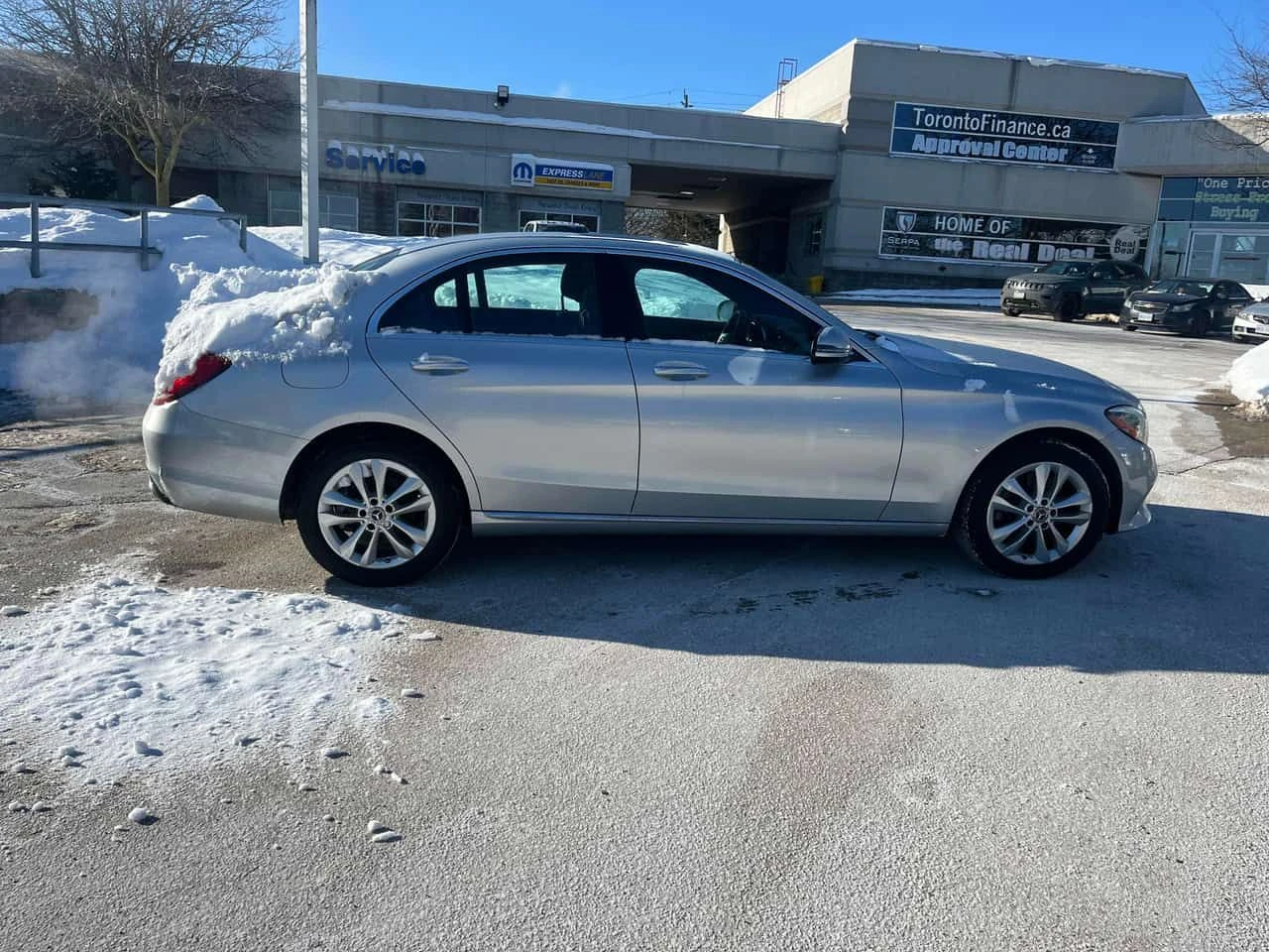 Mercedes-Benz C 300 CARFAX/ШИБИДАХ/ПОДГРЕВИ, снимка 4 - Автомобили и джипове - 53765119