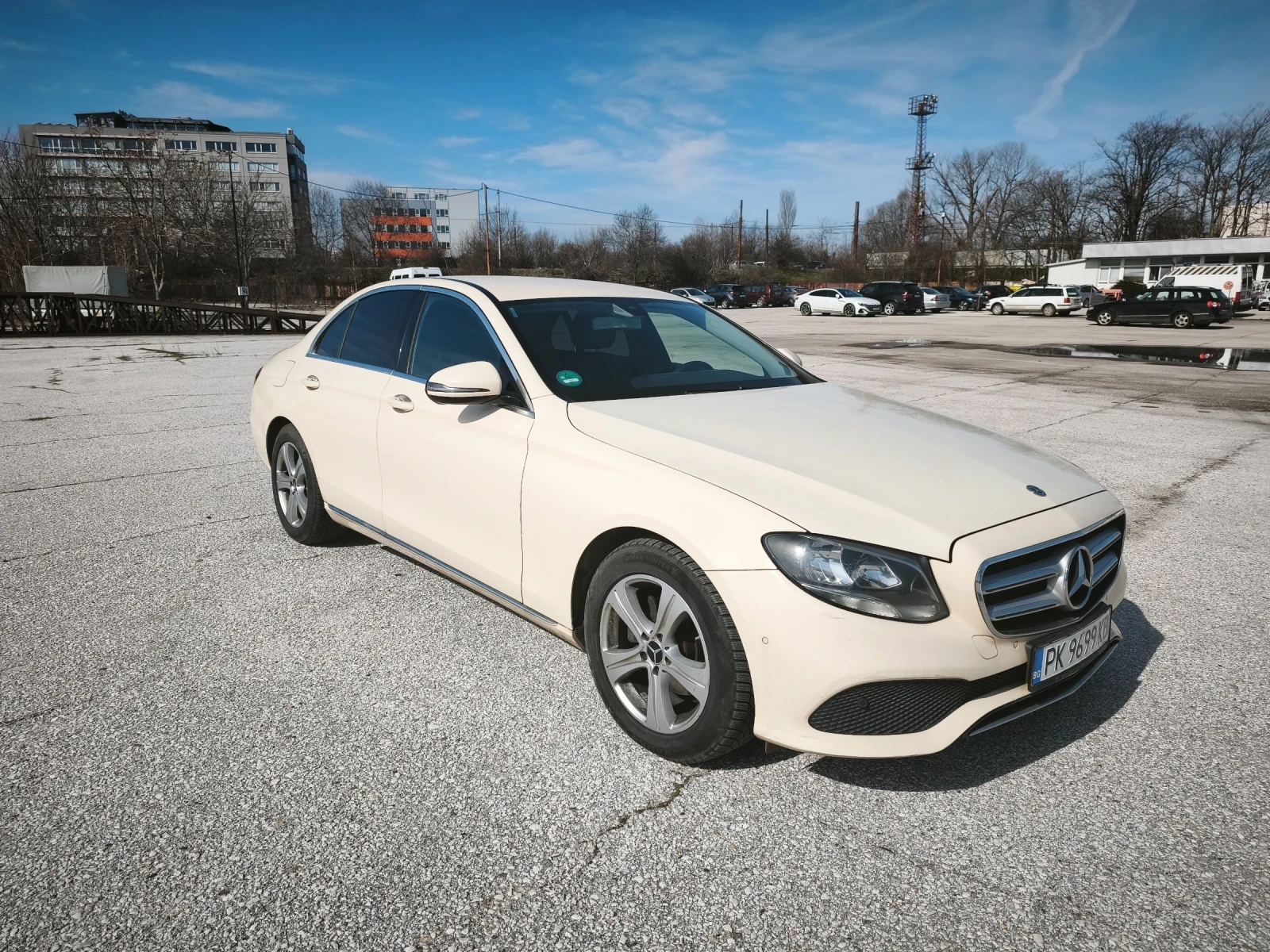 Mercedes-Benz E 200, снимка 14 - Автомобили и джипове - 53781899