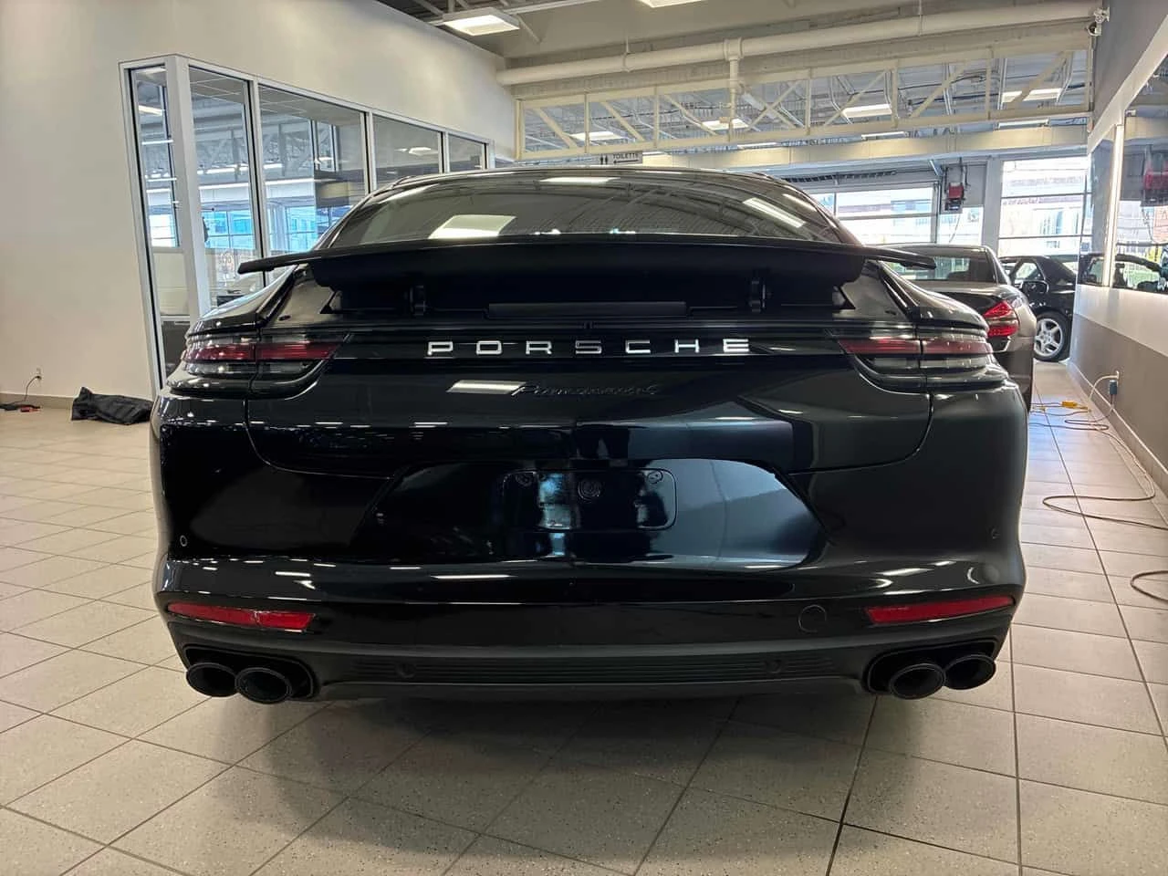 Porsche Panamera  4  / CARFAX/ PANORAMA / CAMERA / MATRIX , снимка 4 - Автомобили и джипове - 53854100