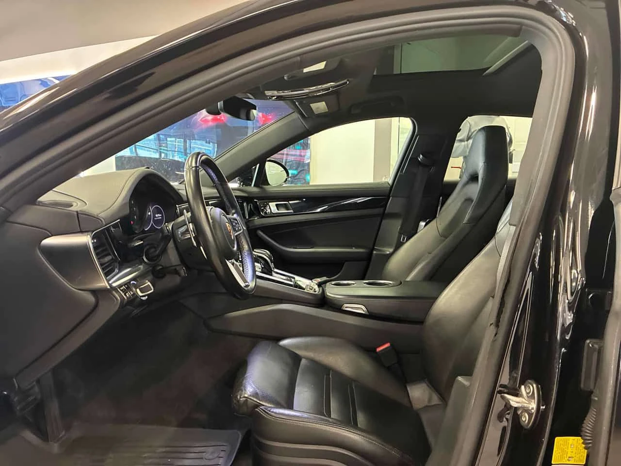 Porsche Panamera  4  / CARFAX/ PANORAMA / CAMERA / MATRIX , снимка 12 - Автомобили и джипове - 53854100