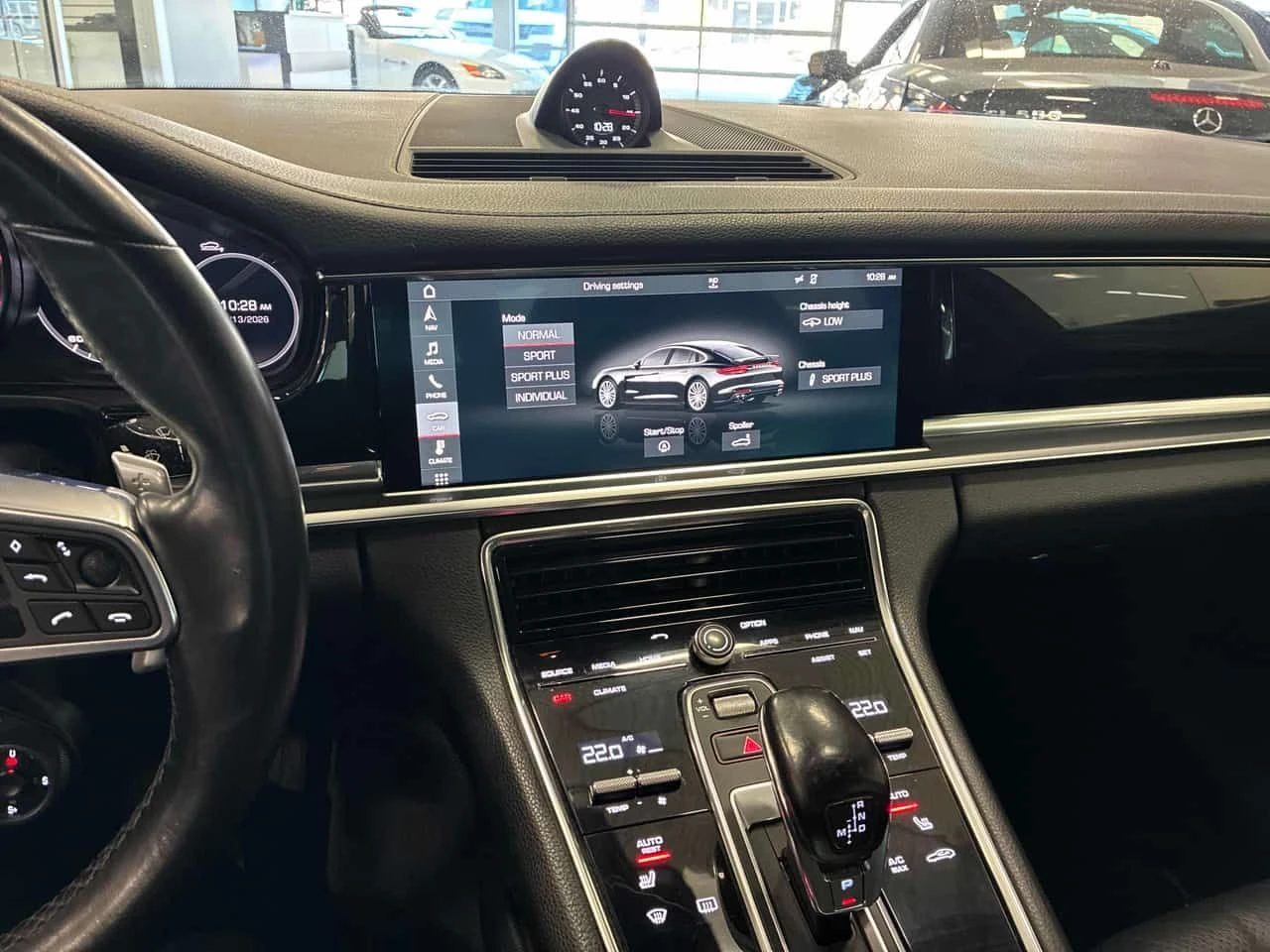 Porsche Panamera  4  / CARFAX/ PANORAMA / CAMERA / MATRIX , снимка 9 - Автомобили и джипове - 53854100