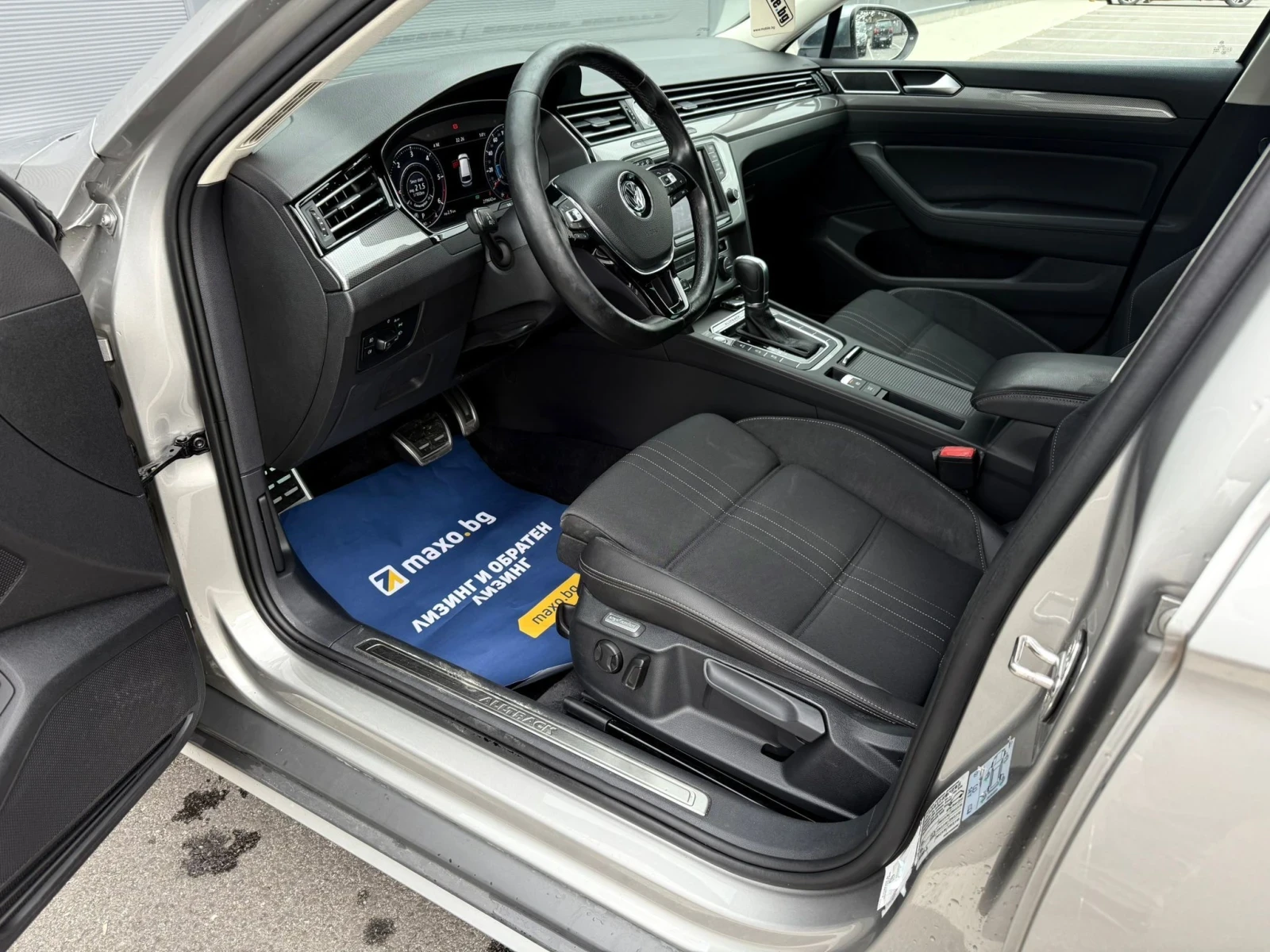 VW Alltrack Digital-Distronic, 2.0 Дизел, 4MOTION, снимка 11 - Автомобили и джипове - 53928087