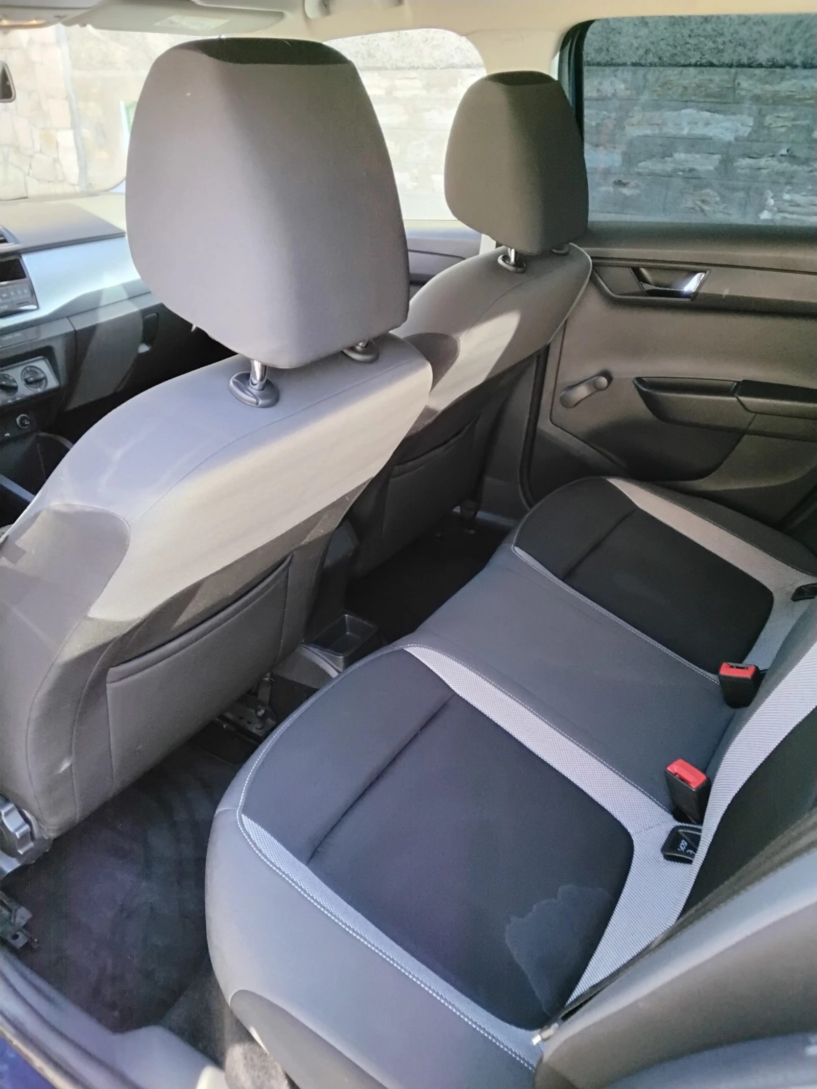 Skoda Fabia 1.0MPI BRC GAS, снимка 6 - Автомобили и джипове - 54154418