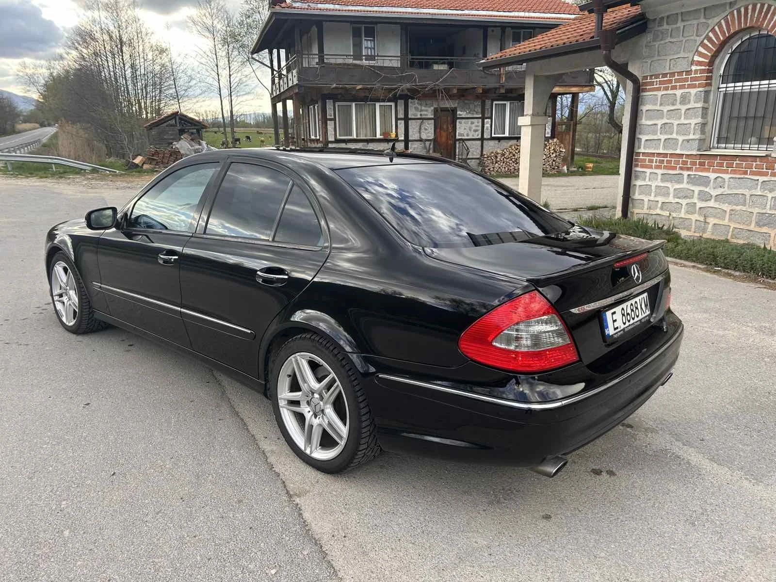 Mercedes-Benz E 420 Avangarde, снимка 2 - Автомобили и джипове - 54239505