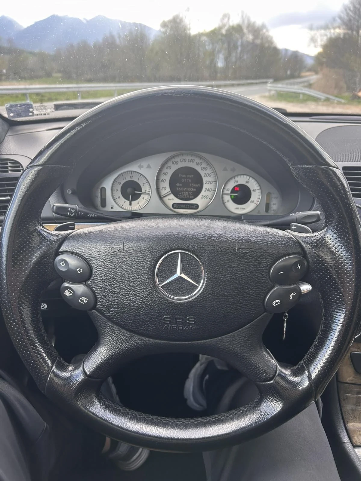 Mercedes-Benz E 420 Avangarde, снимка 6 - Автомобили и джипове - 54239505