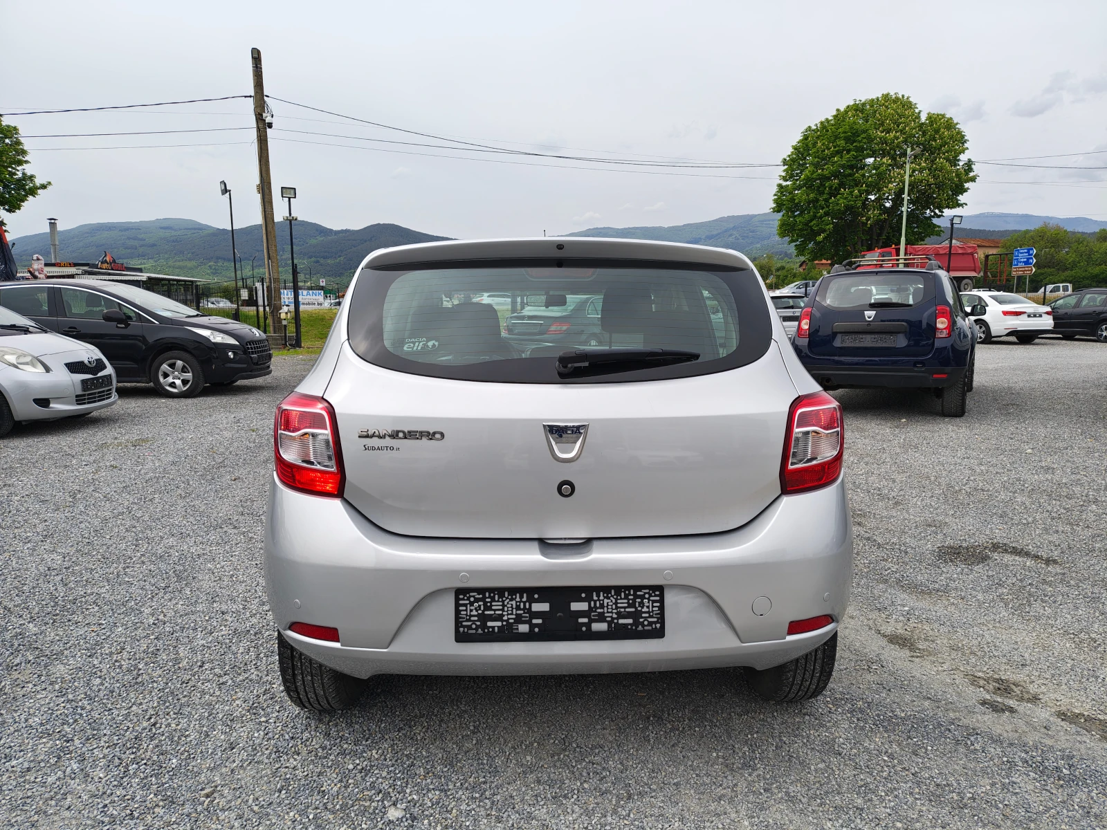 Dacia Sandero 1.2 I GAZ !!!, снимка 5 - Автомобили и джипове - 54463488