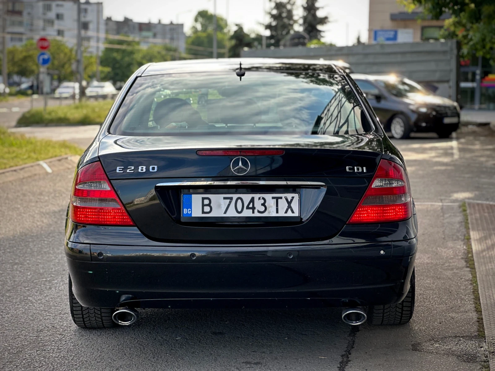 Mercedes-Benz 280, снимка 4 - Автомобили и джипове - 54661114