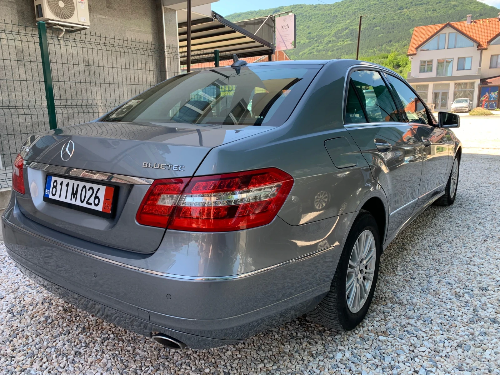 Mercedes-Benz E 350 CDI  * BlueTEC* NAVI* XENON* F1* LED* , снимка 5 - Автомобили и джипове - 54742857