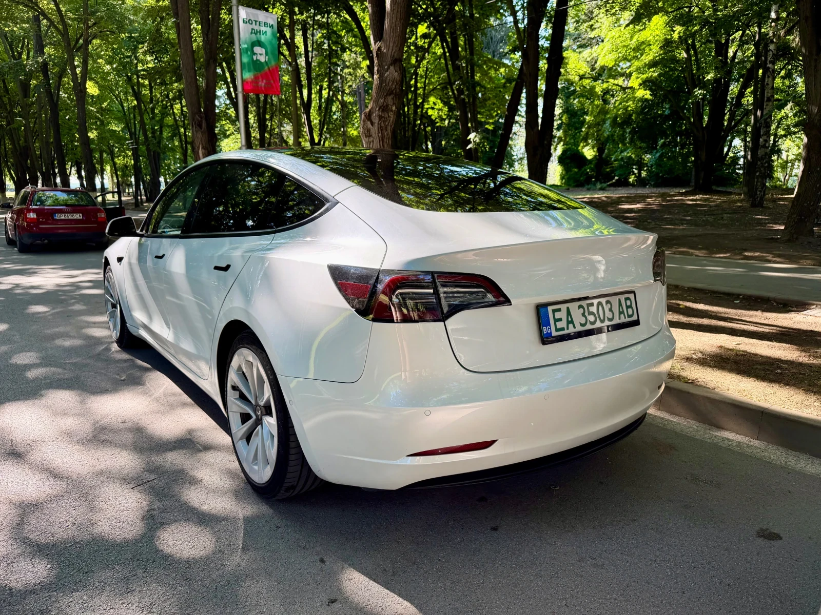 Tesla Model 3 SR+ , снимка 5 - Автомобили и джипове - 54768395