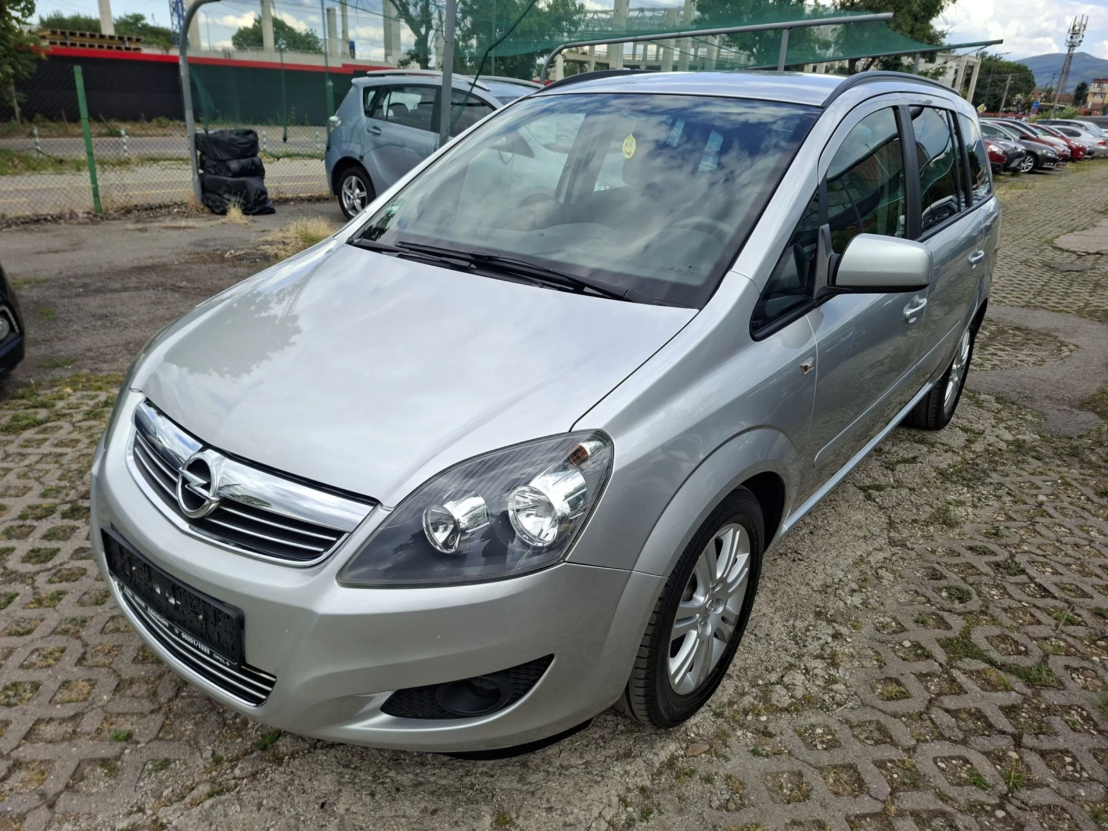 Opel Zafira FACELIFT, 1.8 140 К.С, EURO5, 7 МЕСТА, НОВ ВНОС.