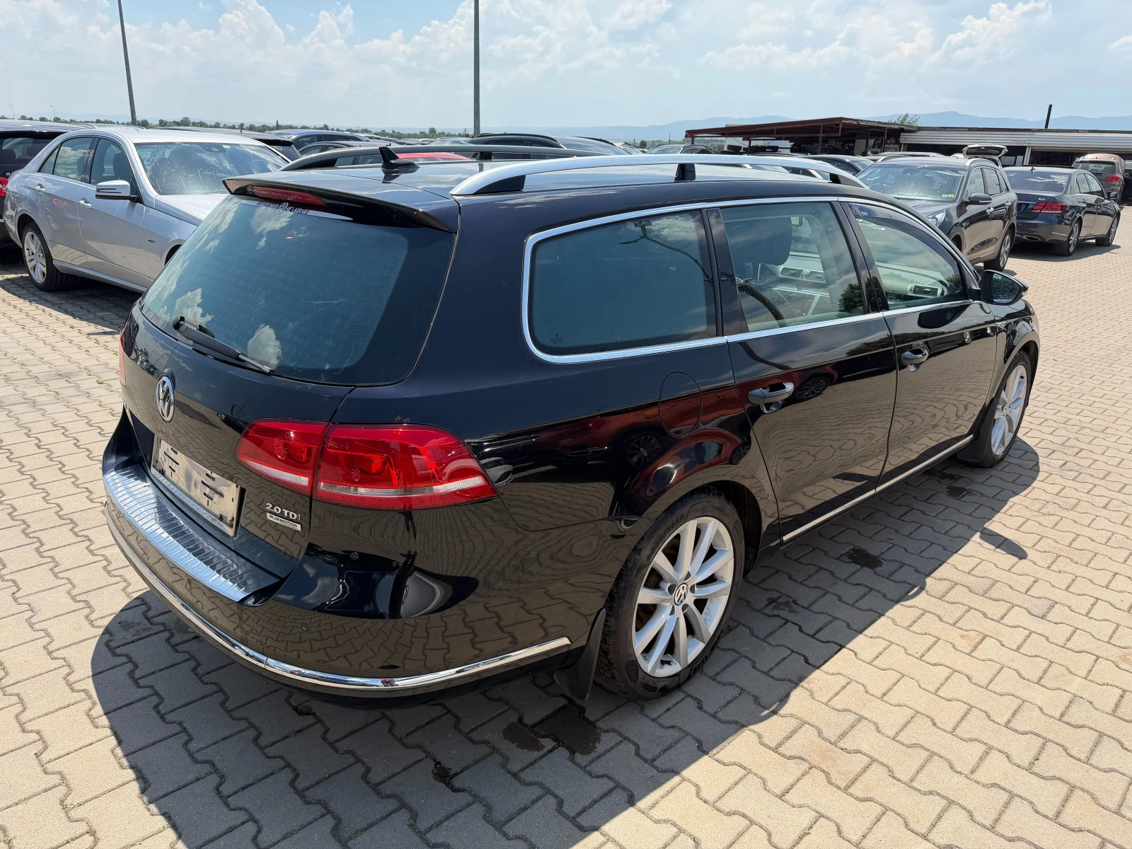 VW Passat 2.0TDI AVTOMAT/NAVI/KOJA EURO 5, снимка 6 - Автомобили и джипове - 55101811