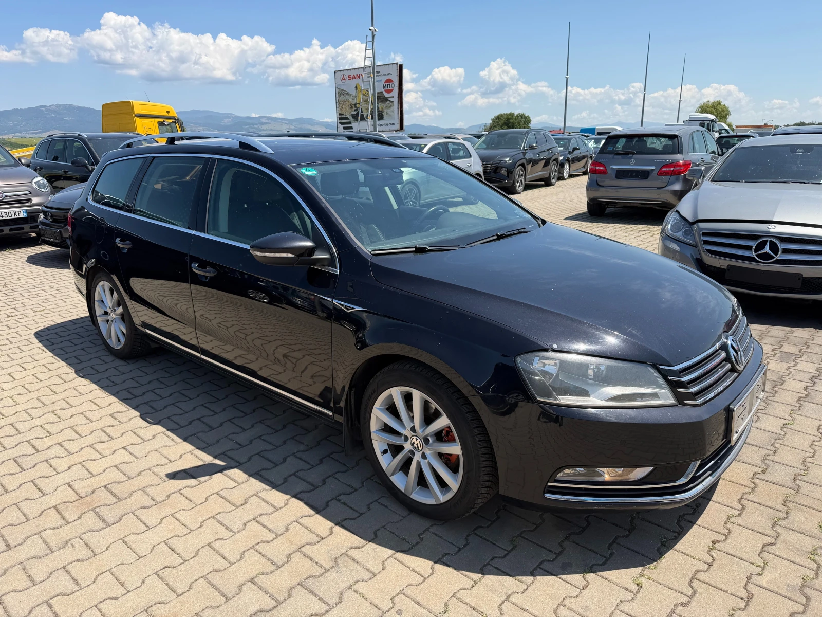 VW Passat 2.0TDI AVTOMAT/NAVI/KOJA EURO 5, снимка 4 - Автомобили и джипове - 55101811