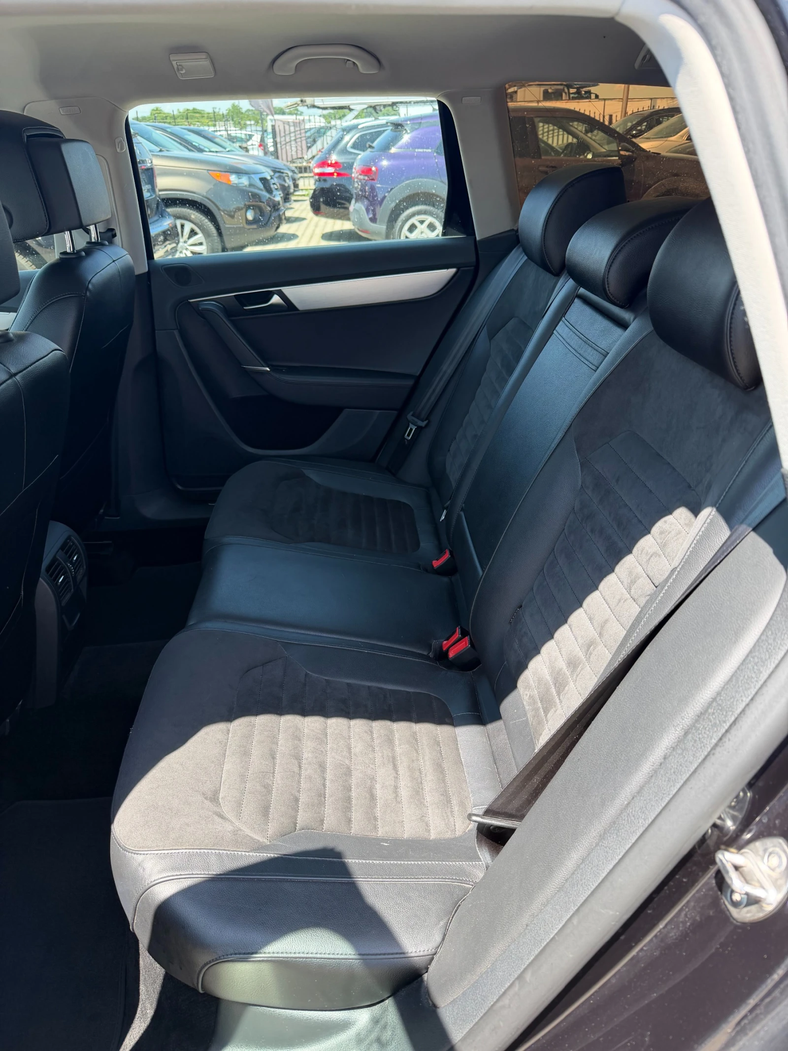 VW Passat 2.0TDI AVTOMAT/NAVI/KOJA EURO 5, снимка 10 - Автомобили и джипове - 55101811