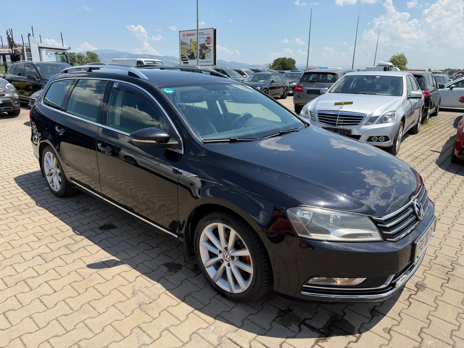 VW Passat 2.0TDI AVTOMAT/NAVI/KOJA EURO 5, снимка 4 - Автомобили и джипове - 55101811