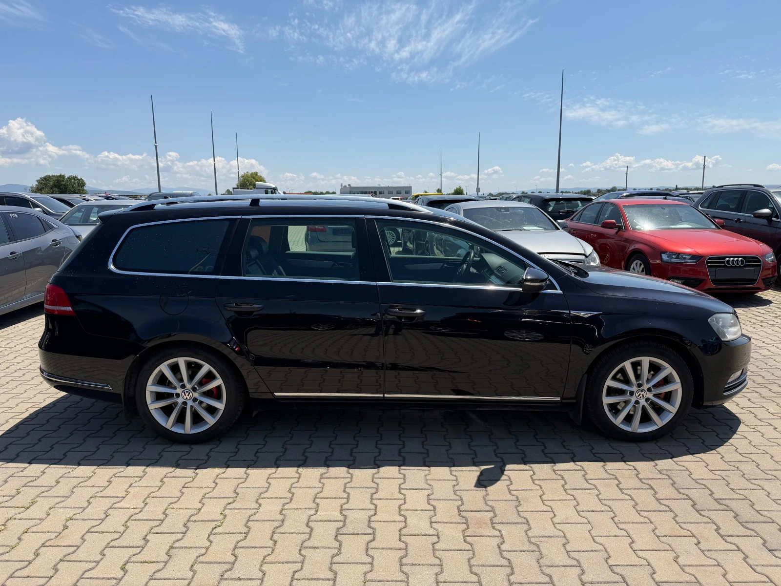 VW Passat 2.0TDI AVTOMAT/NAVI/KOJA EURO 5, снимка 5 - Автомобили и джипове - 55101811