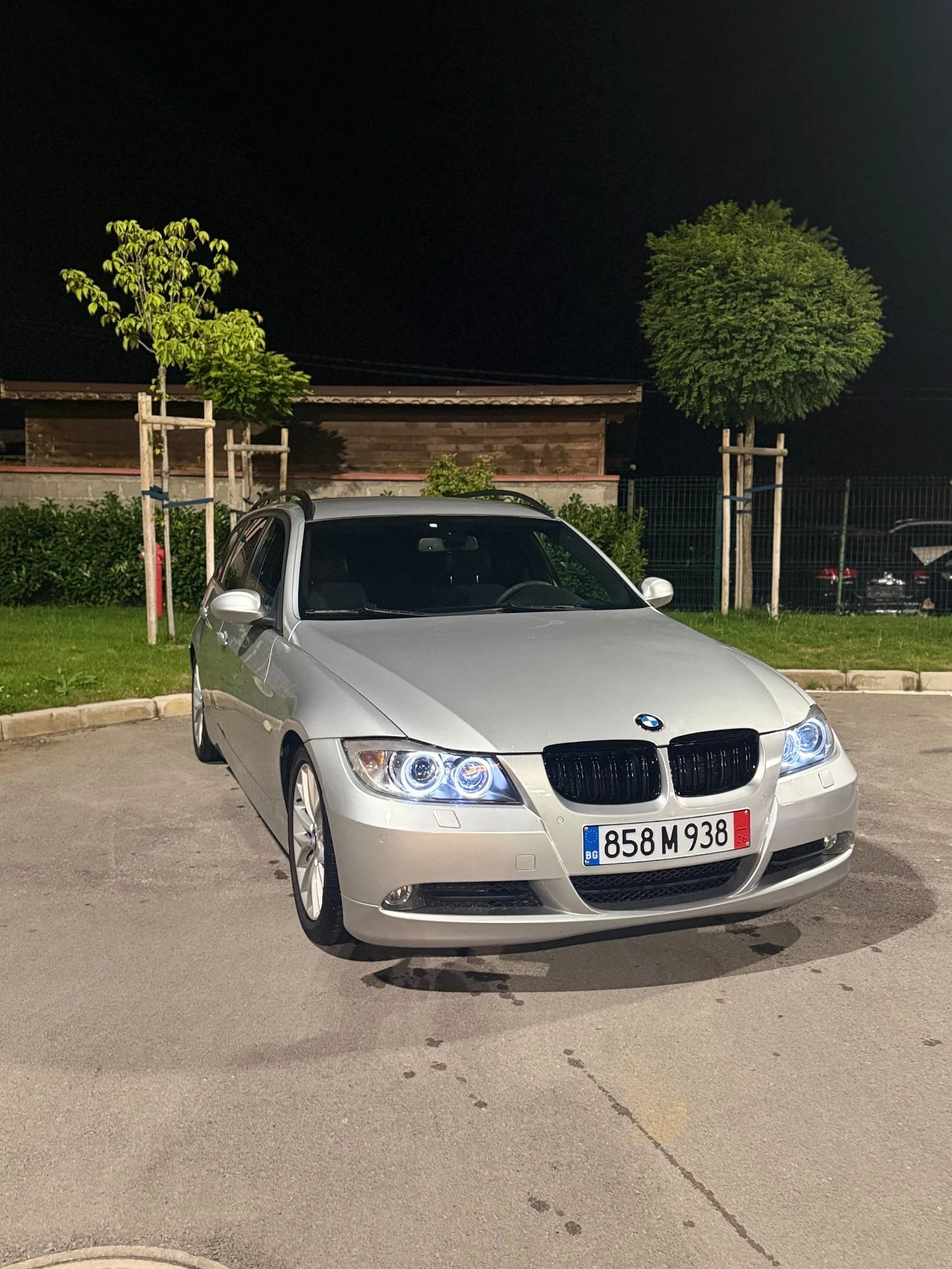 BMW 320
