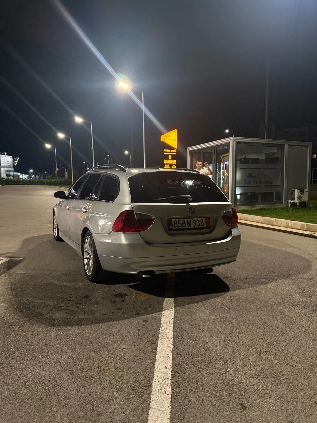 BMW 320, снимка 3 - Автомобили и джипове - 55328789