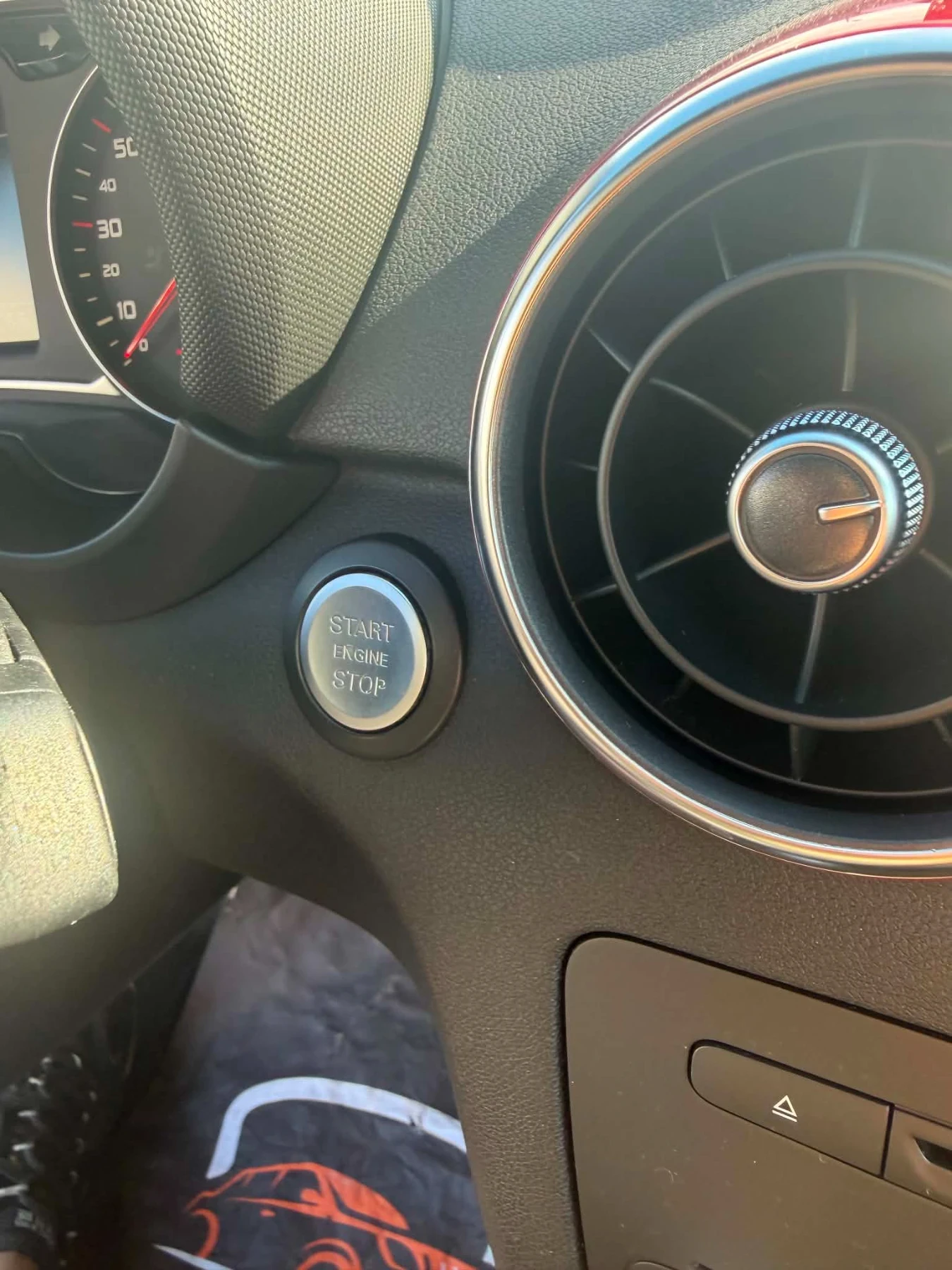 Audi A1 1.4, снимка 3 - Автомобили и джипове - 55358228