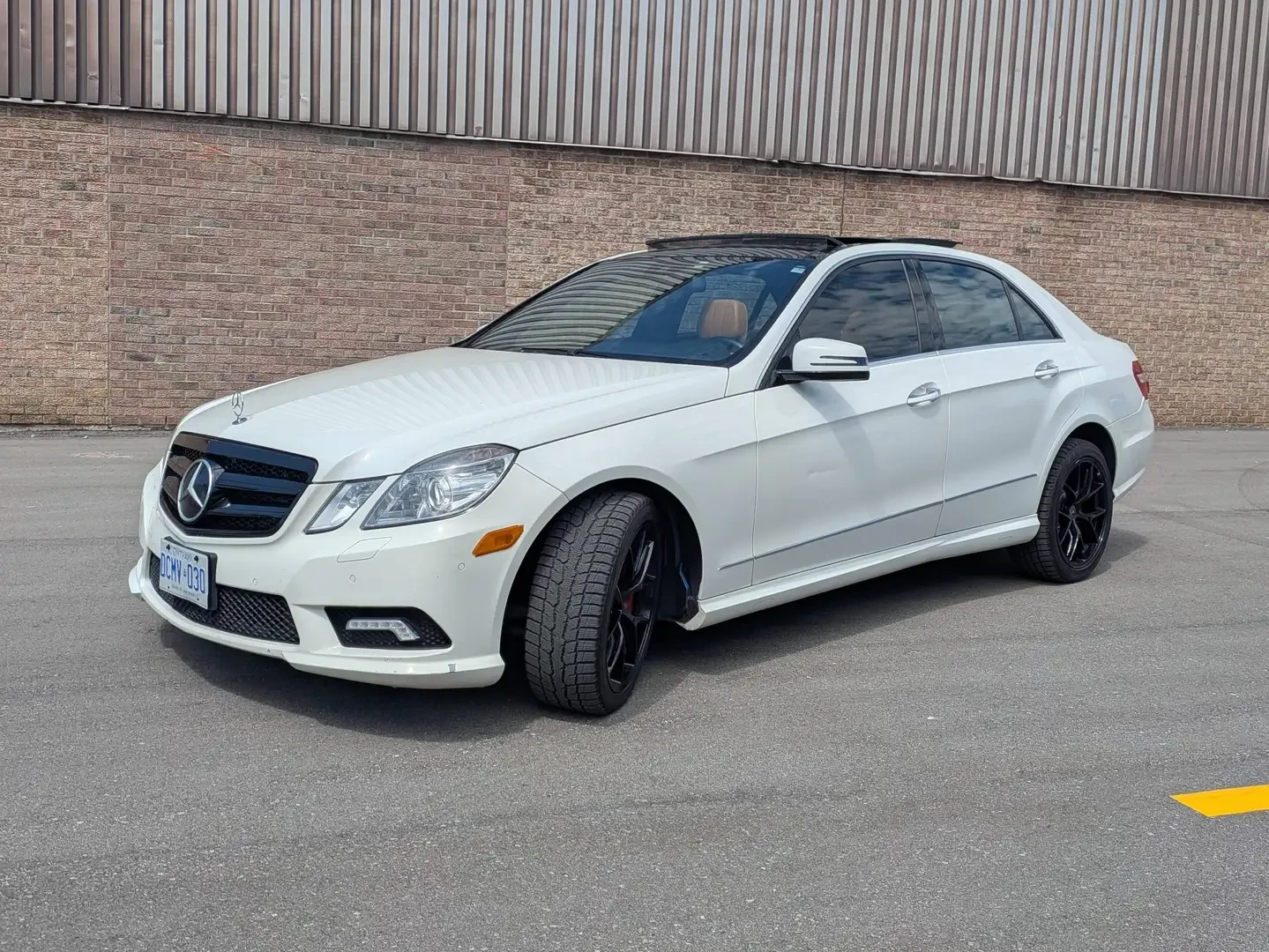 Mercedes-Benz E 500 550* | ОБСЛУЖЕНА| ПАМЕТ| ПОДГРЕВИ| , снимка 3 - Автомобили и джипове - 55473422