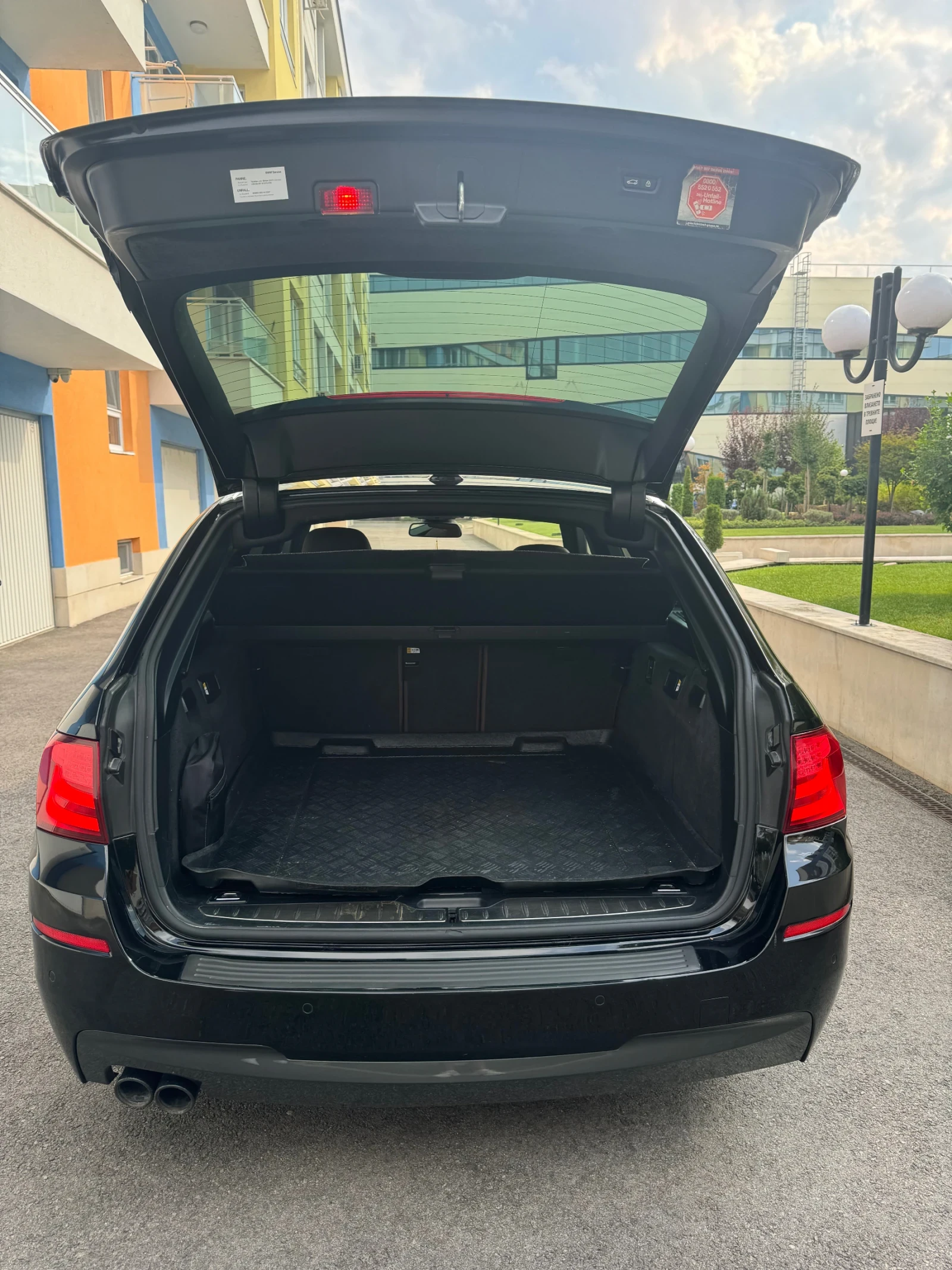 BMW 530 Xdrive, снимка 13 - Автомобили и джипове - 55754593