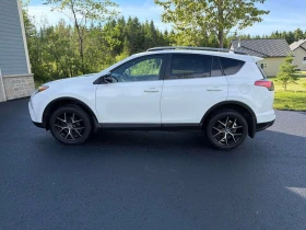 Toyota Rav4 * SE * CARFAX * ПОДГРЕВИ * ПАНО * KEYLESS, снимка 2