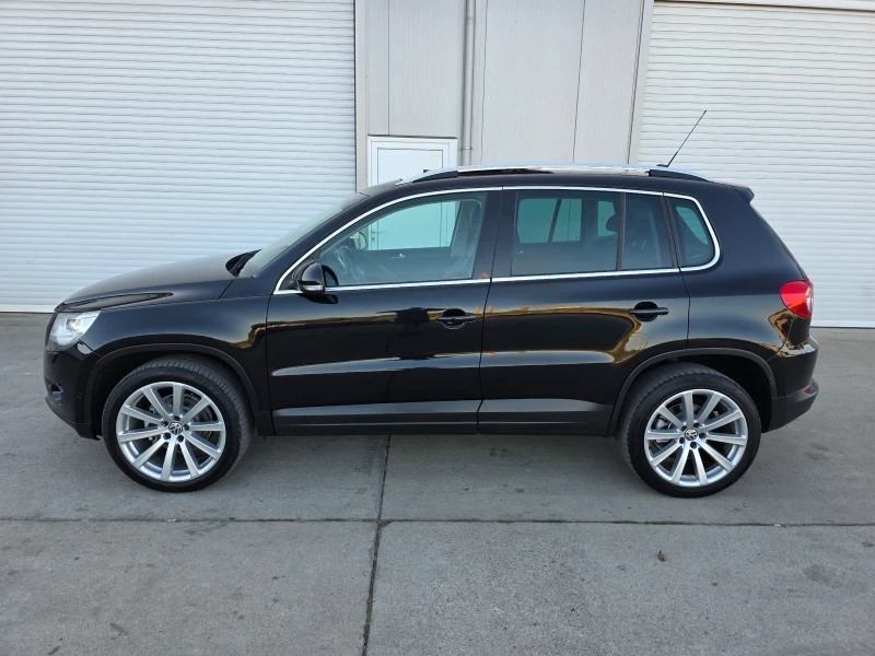 VW Tiguan Avtomat 4x4 Pan, снимка 2 - Автомобили и джипове - 51738810