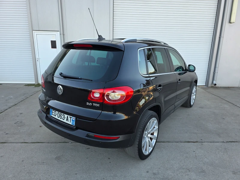 VW Tiguan Avtomat 4x4 Pan, снимка 4 - Автомобили и джипове - 51738810