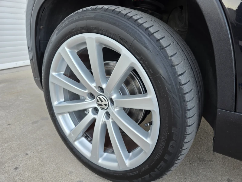 VW Tiguan Avtomat 4x4 Pan, снимка 14 - Автомобили и джипове - 51738810