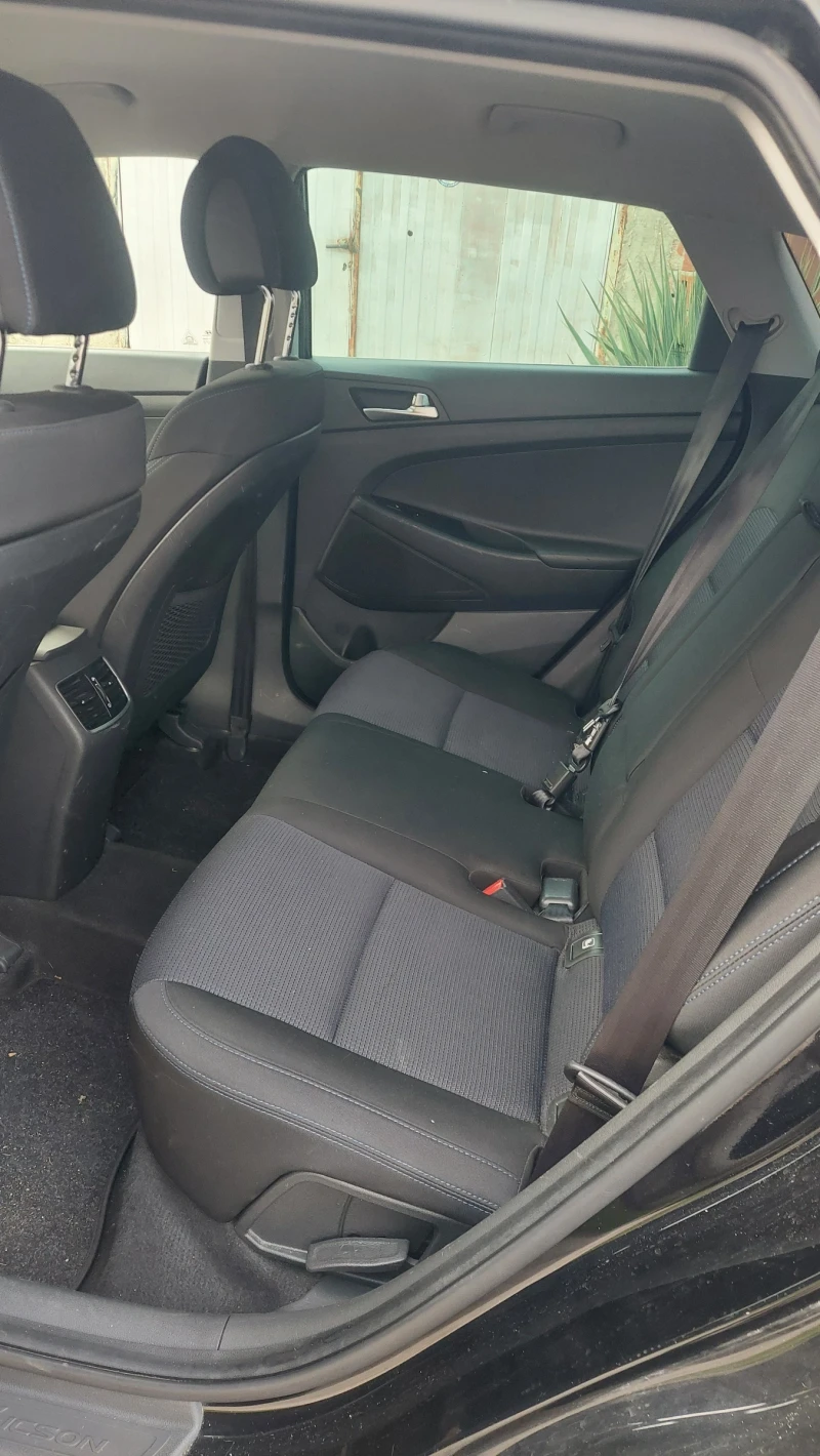 Hyundai Tucson 1.6  i, снимка 13 - Автомобили и джипове - 52641988