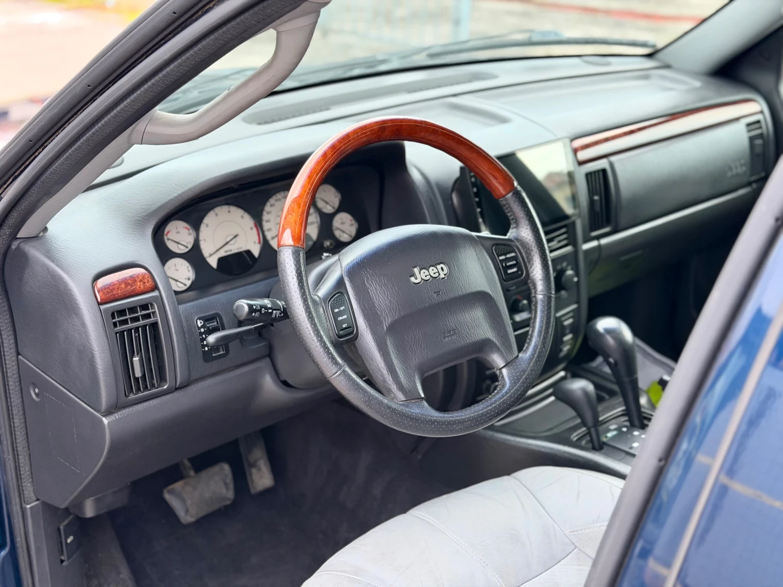 Jeep Grand cherokee 4.7 HO Facelift Overland 195   | Mobile.bg   7