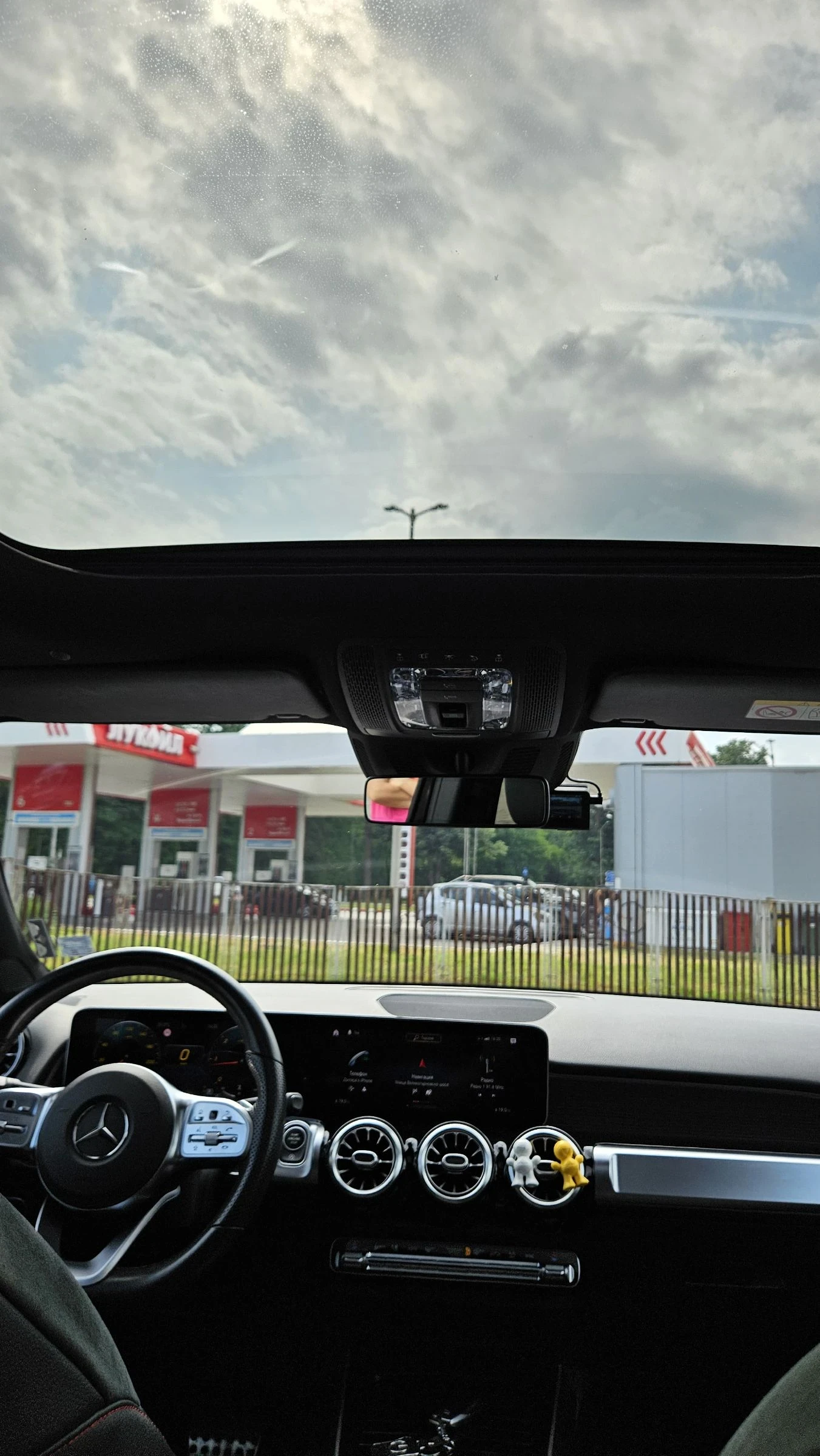 Mercedes-Benz GLB AMG 4MATIC 105000 км, снимка 8 - Автомобили и джипове - 53841406