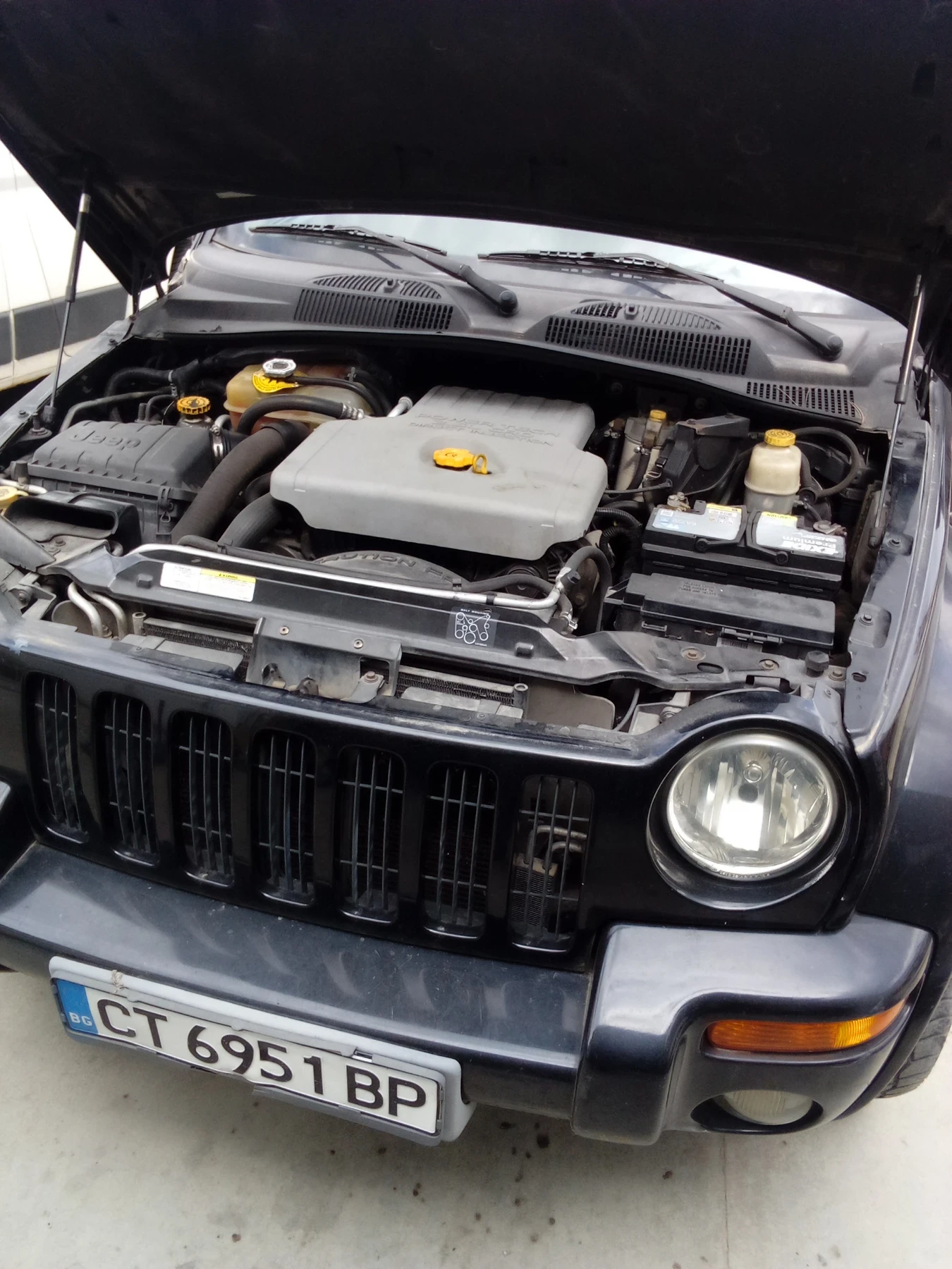 Jeep Cherokee 2.5 CRDI, снимка 2 - Автомобили и джипове - 54160568