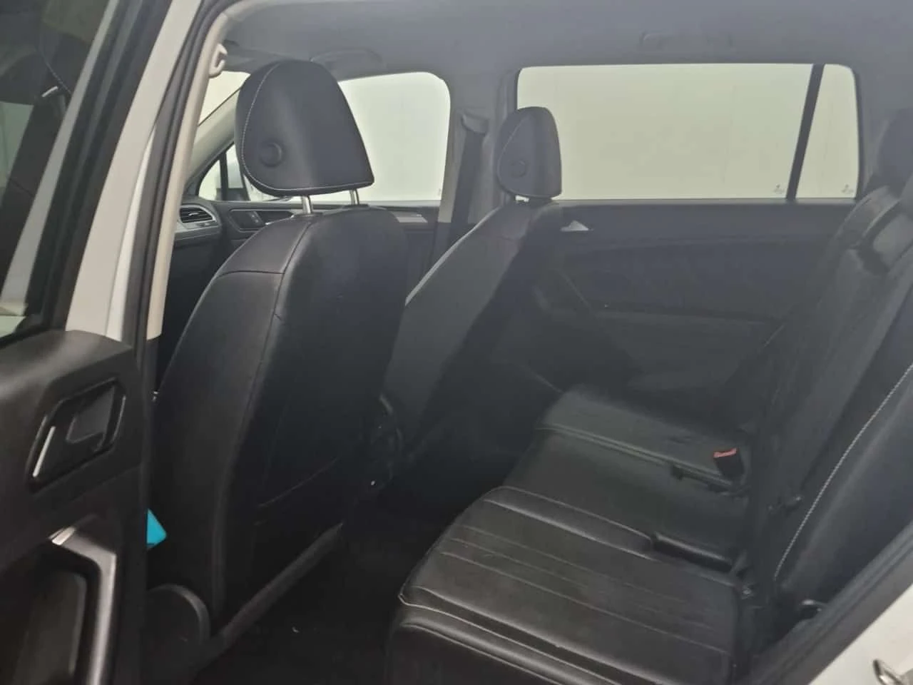 VW Tiguan * SE * АВТОКРЕДИТ БЕЗ ПЪРВОНАЧАЛНА ВНОСКА * , снимка 13 - Автомобили и джипове - 54537970