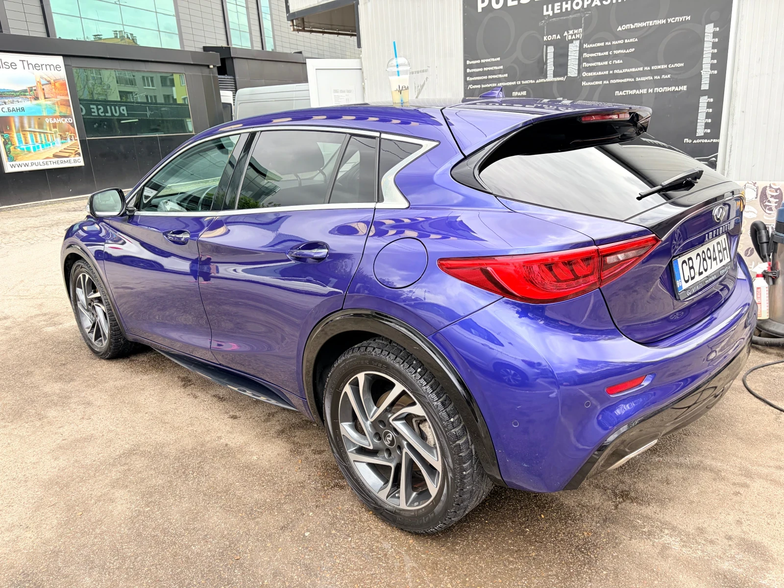 Infiniti Q30, снимка 7 - Автомобили и джипове - 54623264