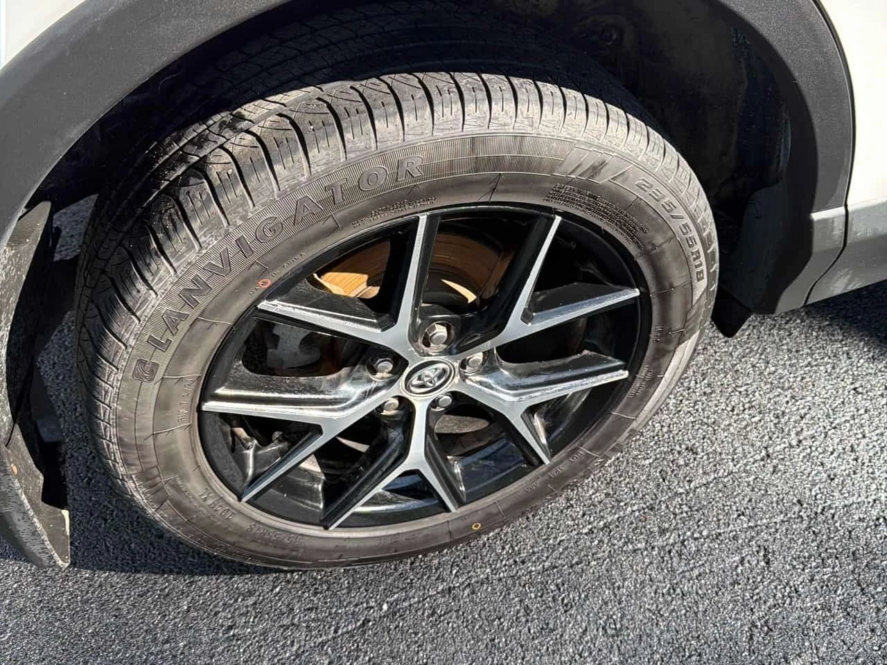 Toyota Rav4 * SE * CARFAX * ПОДГРЕВИ * ПАНО * KEYLESS, снимка 12 - Автомобили и джипове - 54931036