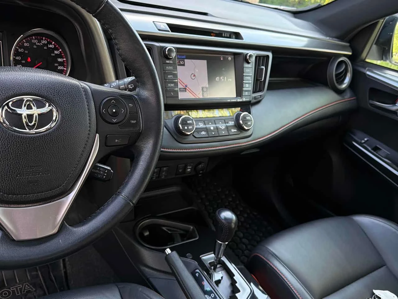 Toyota Rav4 * SE * CARFAX * ПОДГРЕВИ * ПАНО * KEYLESS, снимка 9 - Автомобили и джипове - 54931036