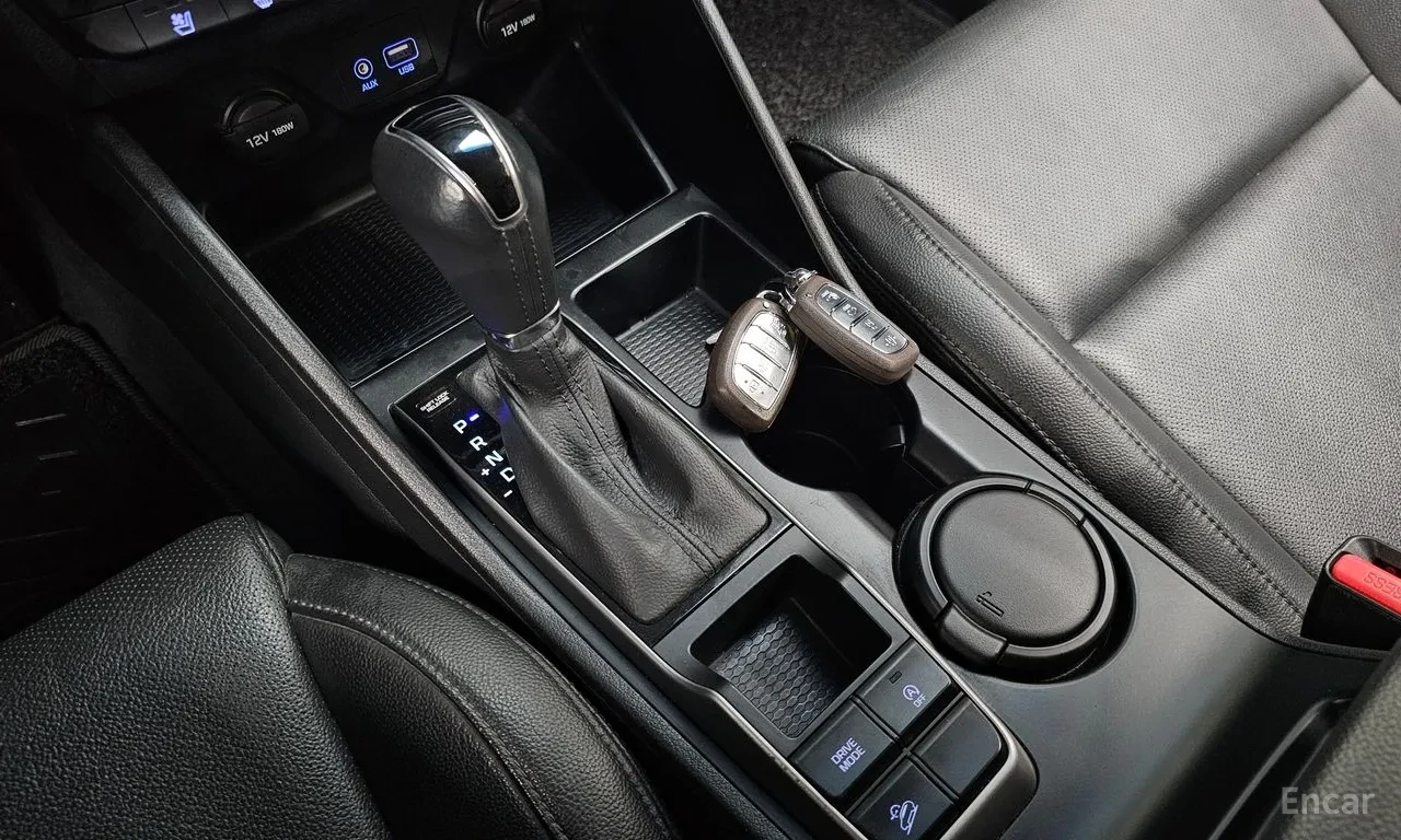 Hyundai Tucson 1.7/CRDi/AUTOMATIC MODERN| КОРЕЯ| КОЖА| NAVI| КАМЕ, снимка 10 - Автомобили и джипове - 55035061