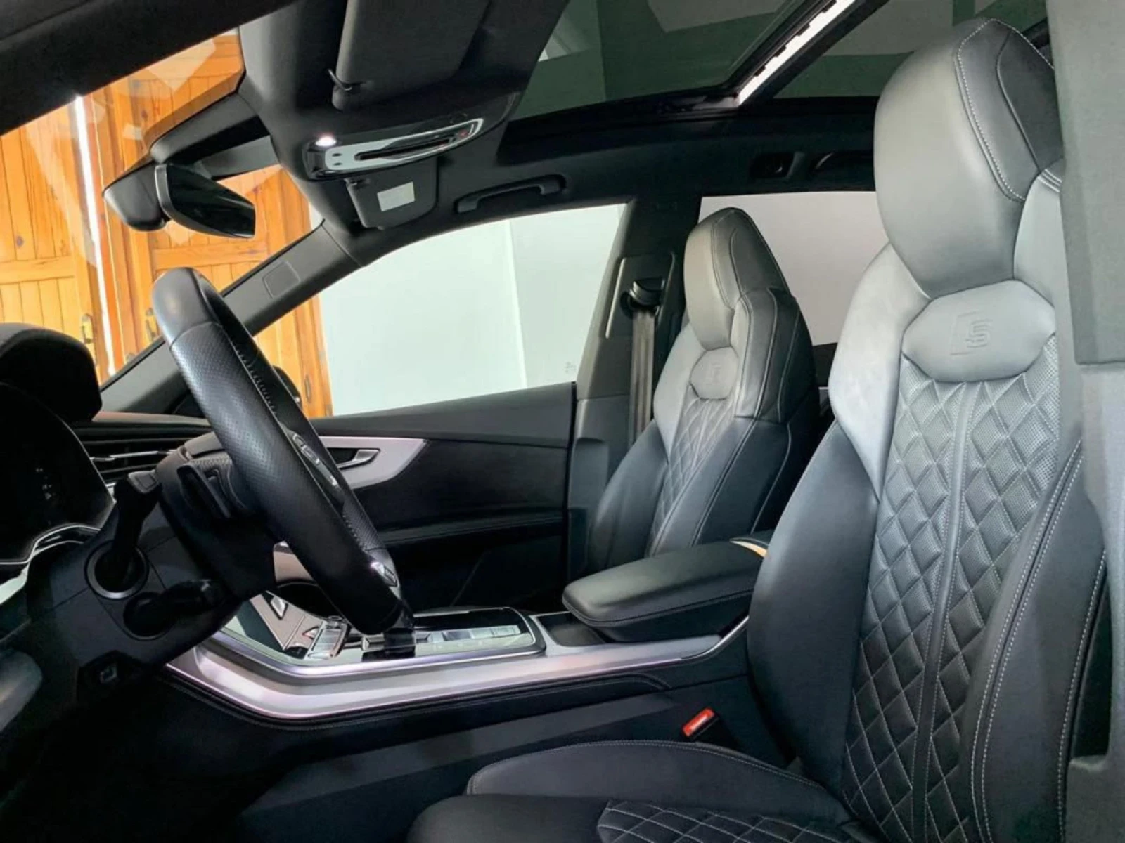 Audi Q8 ОЧАКВАН ВНОС Q8 50 TDI quattro S line Plus  Exclus, снимка 4 - Автомобили и джипове - 55123607
