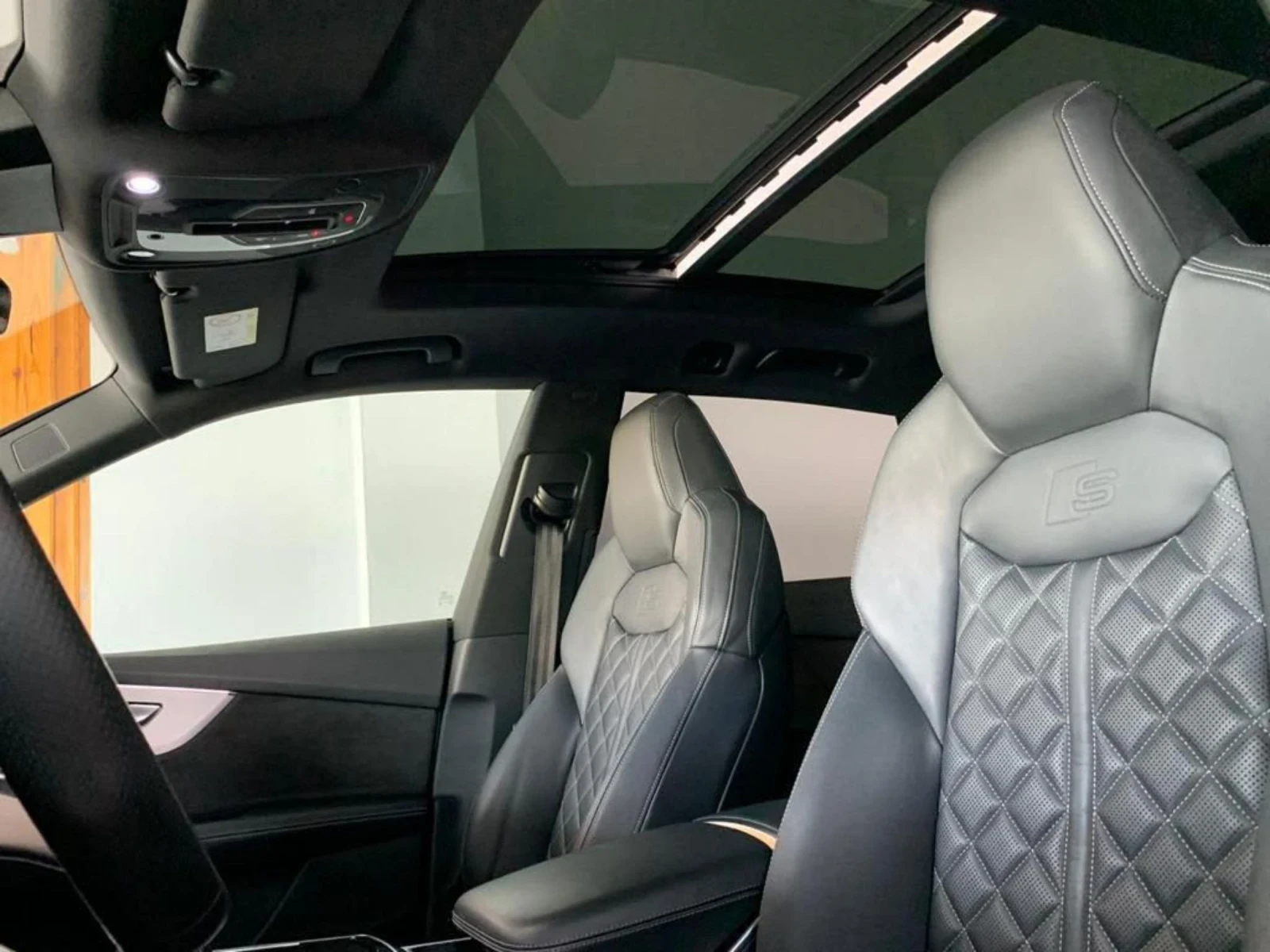 Audi Q8 ОЧАКВАН ВНОС Q8 50 TDI quattro S line Plus  Exclus, снимка 5 - Автомобили и джипове - 55123607
