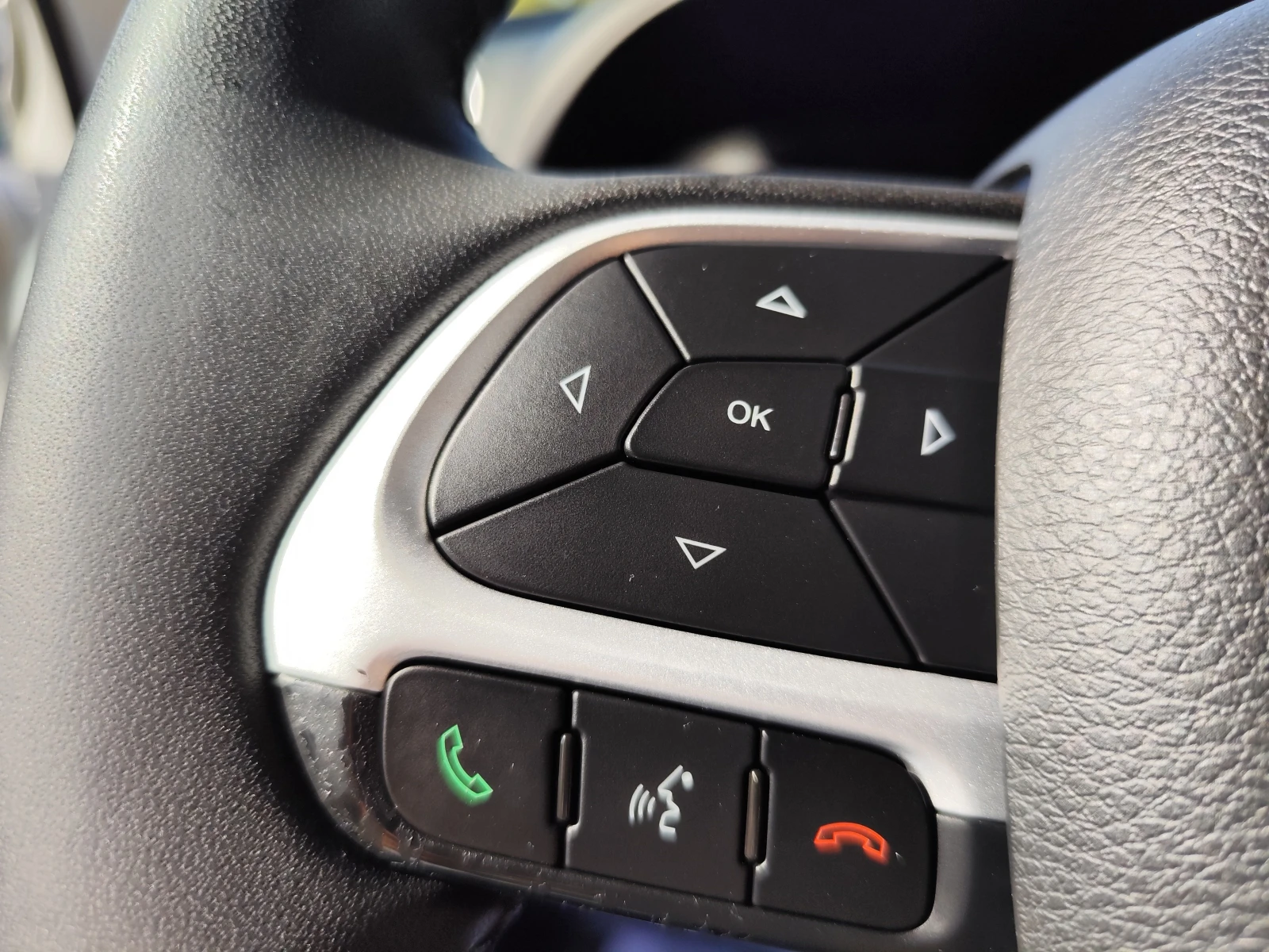 Jeep Renegade 1.6mJTD* LONGITUDE* ПАРКТРОНИК* BLUETOOTH, снимка 11 - Автомобили и джипове - 55637219
