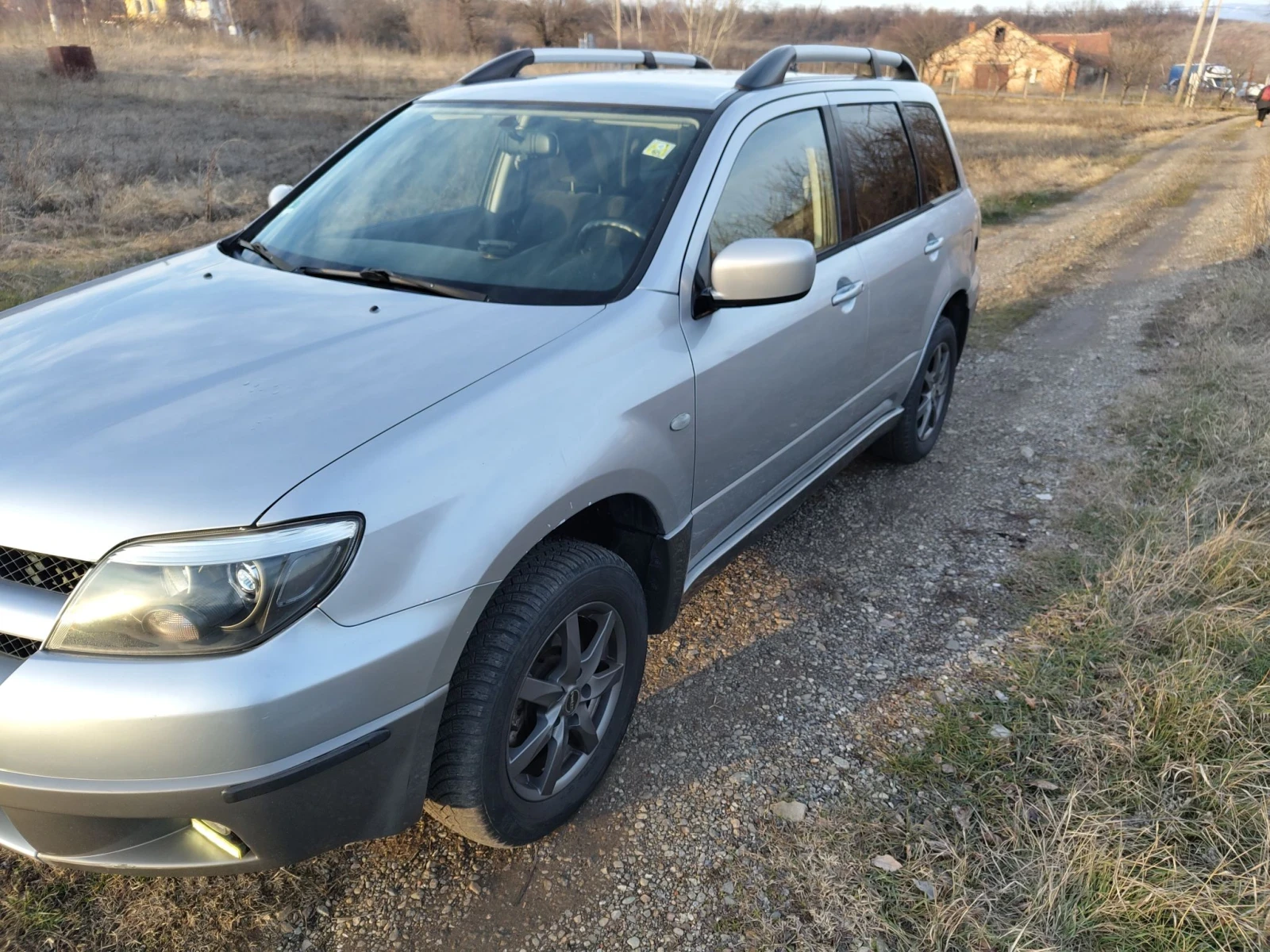 Mitsubishi Outlander 2.4 газ бензин , снимка 4 - Автомобили и джипове - 55717322