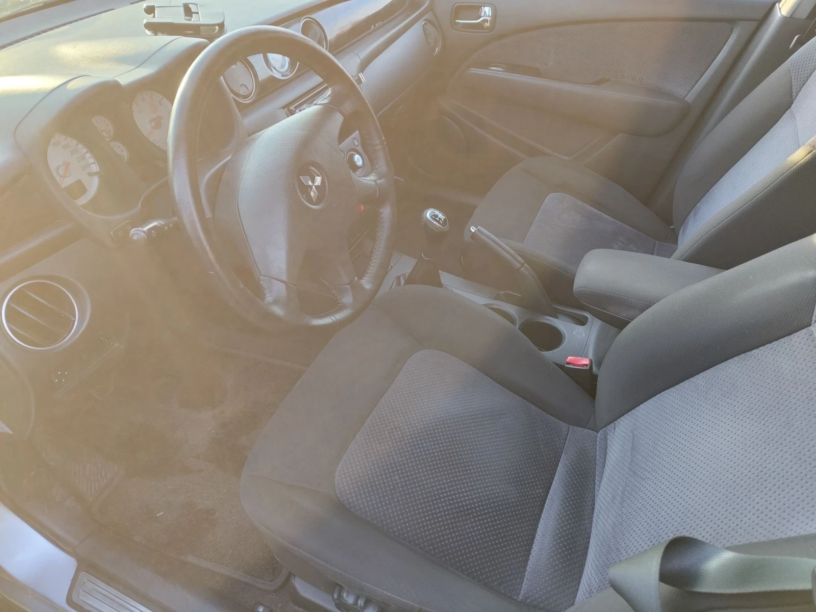 Mitsubishi Outlander 2.4 газ бензин , снимка 7 - Автомобили и джипове - 55717322