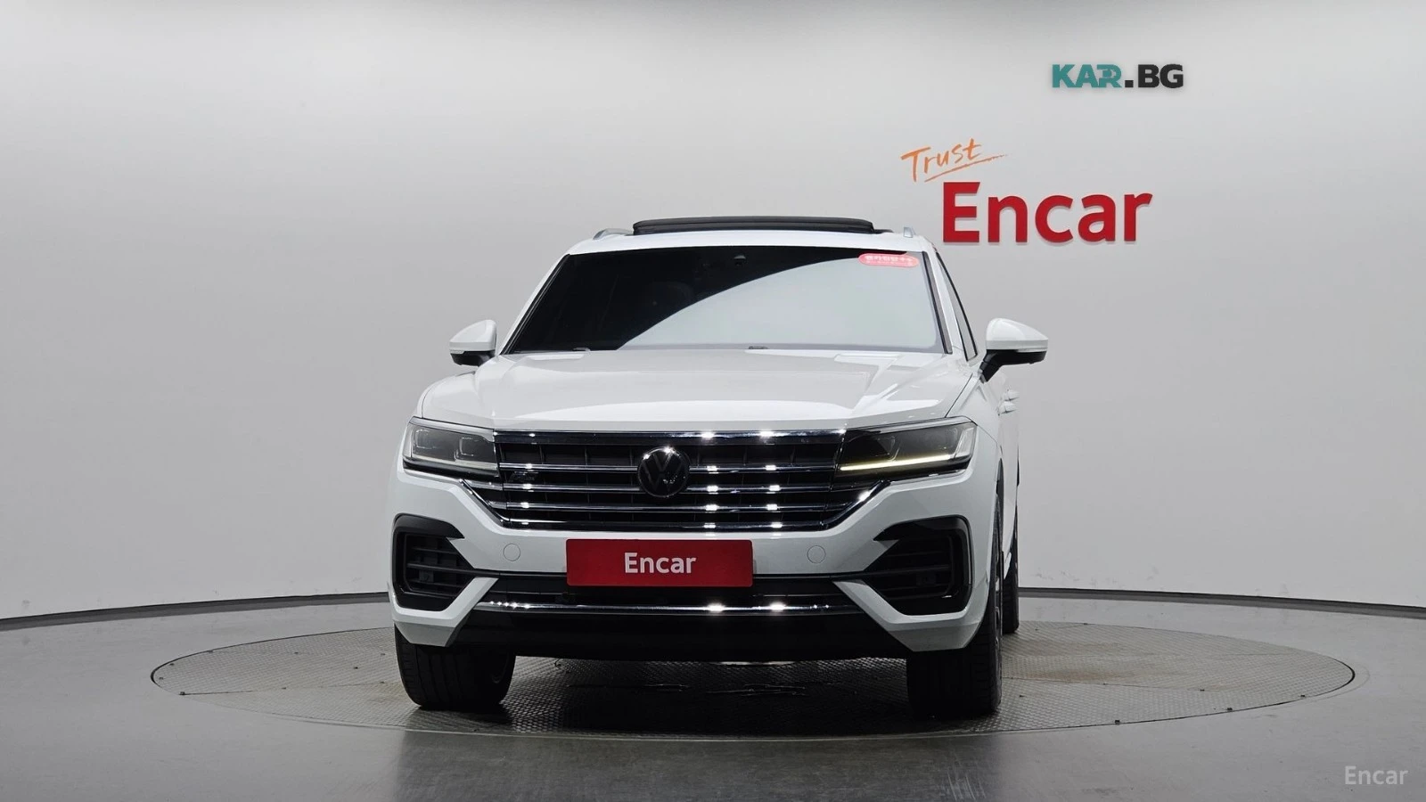 VW Touareg R-LINE* 3.0TDI* DISTRONIC* 360* КАМЕРА* ОБДУХВАНЕ*, снимка 2 - Автомобили и джипове - 55740333