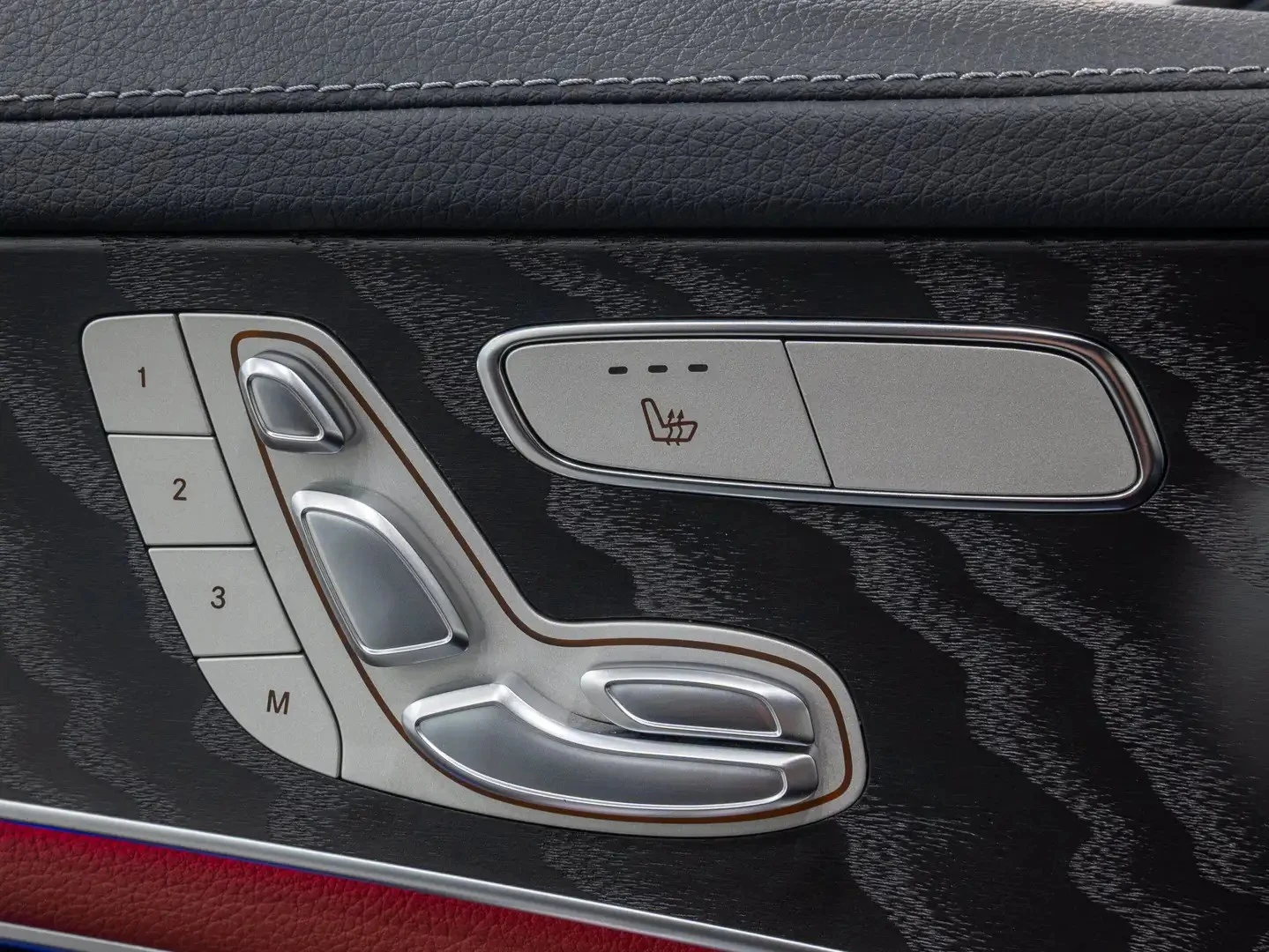 Mercedes-Benz GLC 43 AMG Цена до България & АвтоКредит, снимка 11 - Автомобили и джипове - 56130684