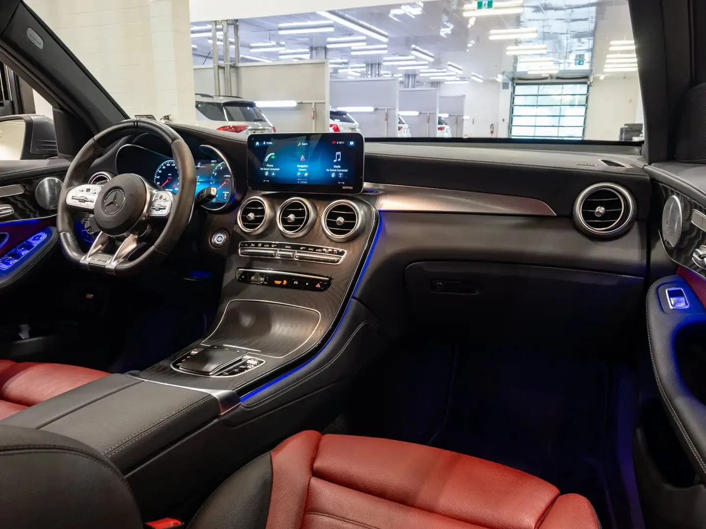Mercedes-Benz GLC 43 AMG Цена до България & АвтоКредит, снимка 9 - Автомобили и джипове - 56130684