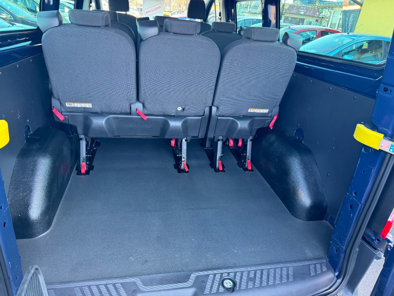 Ford Tourneo 8+1 CUSTOM, снимка 16 - Бусове и автобуси - 44001855